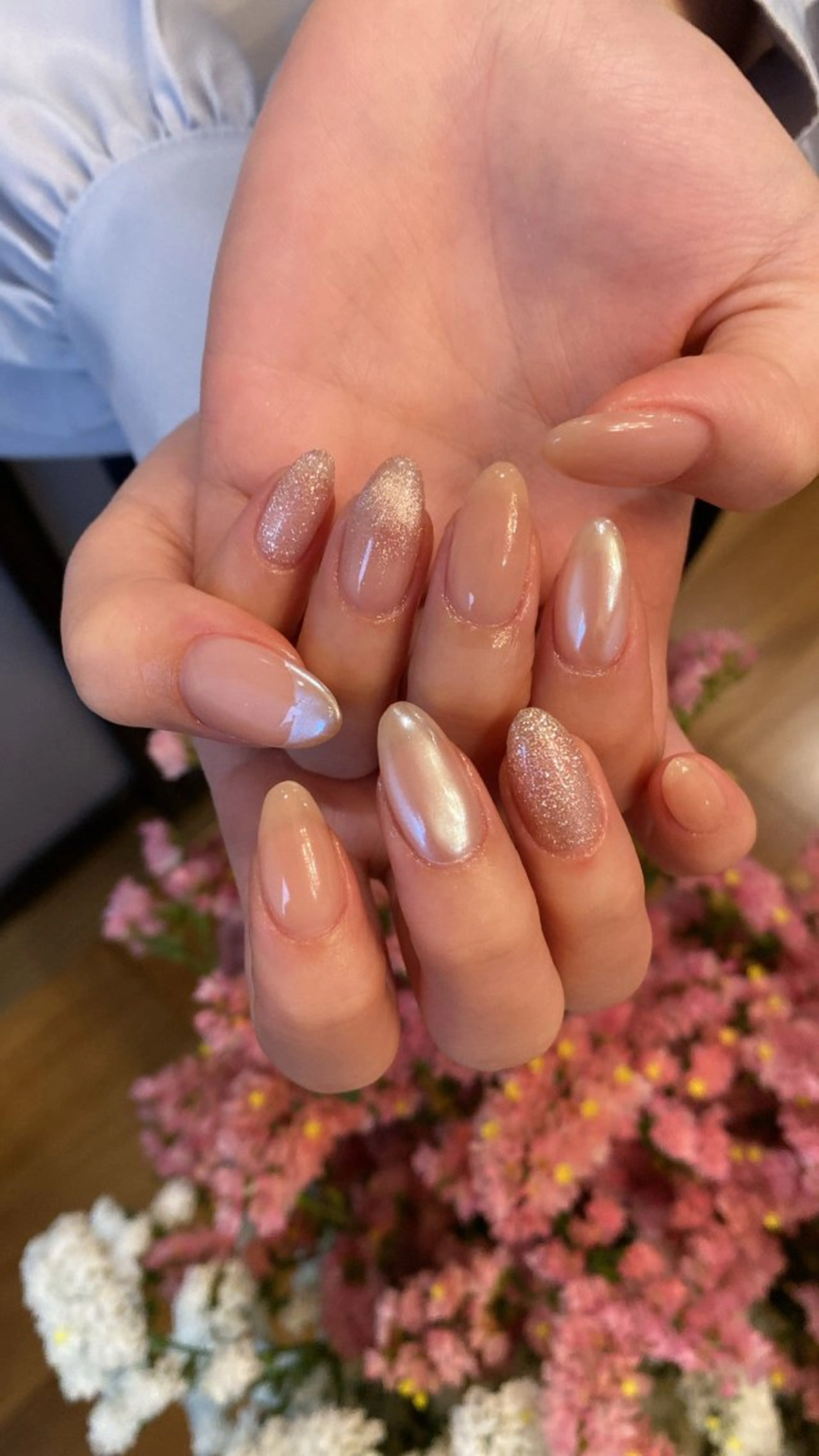 ネイル ミラーネイル ホワイト ハンドネイル crystal ⭐︎ colorのネイルデザイン