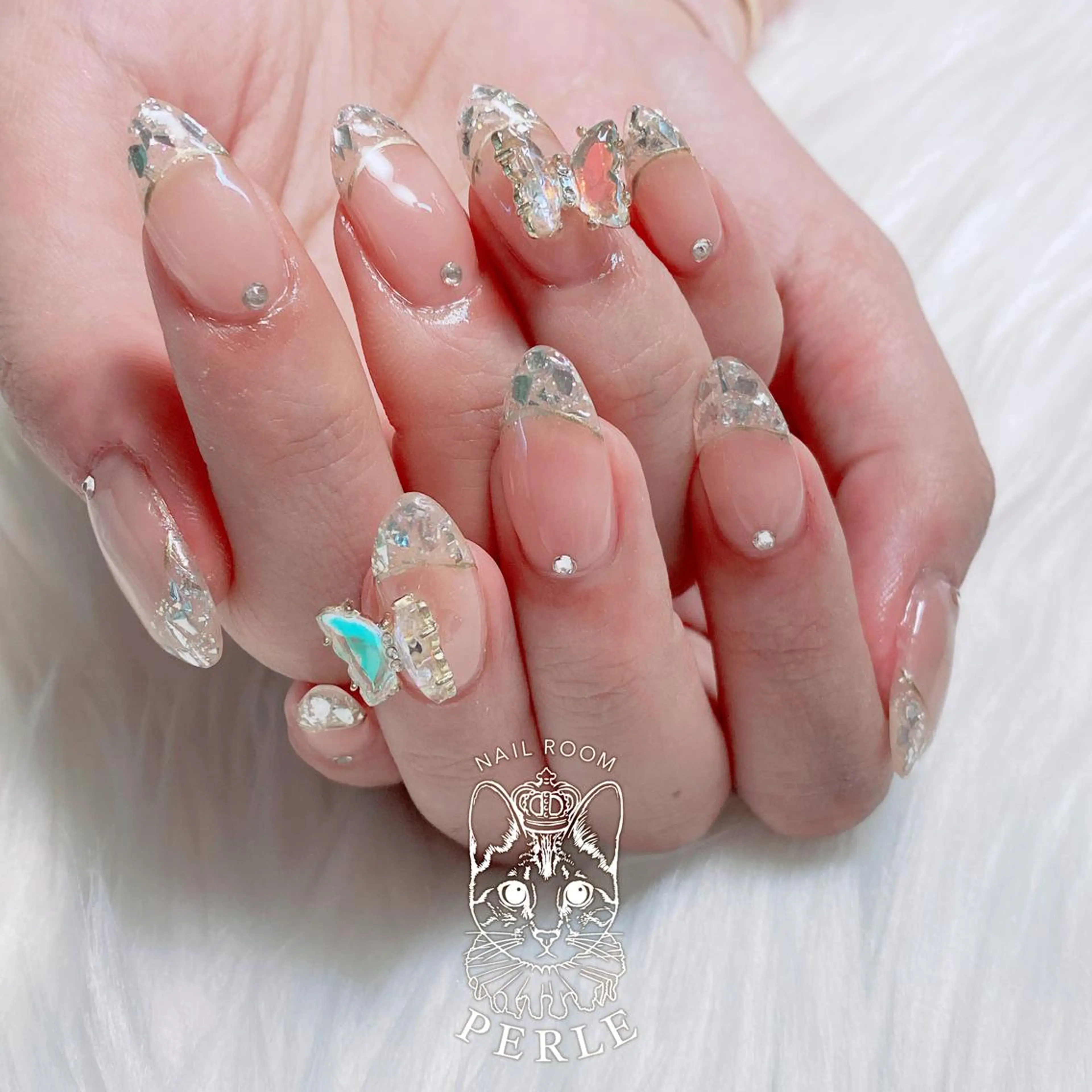ネイル クリアネイル フレンチネイル ガラスフレンチ ハンドネイル nail room Perleのネイルデザイン
