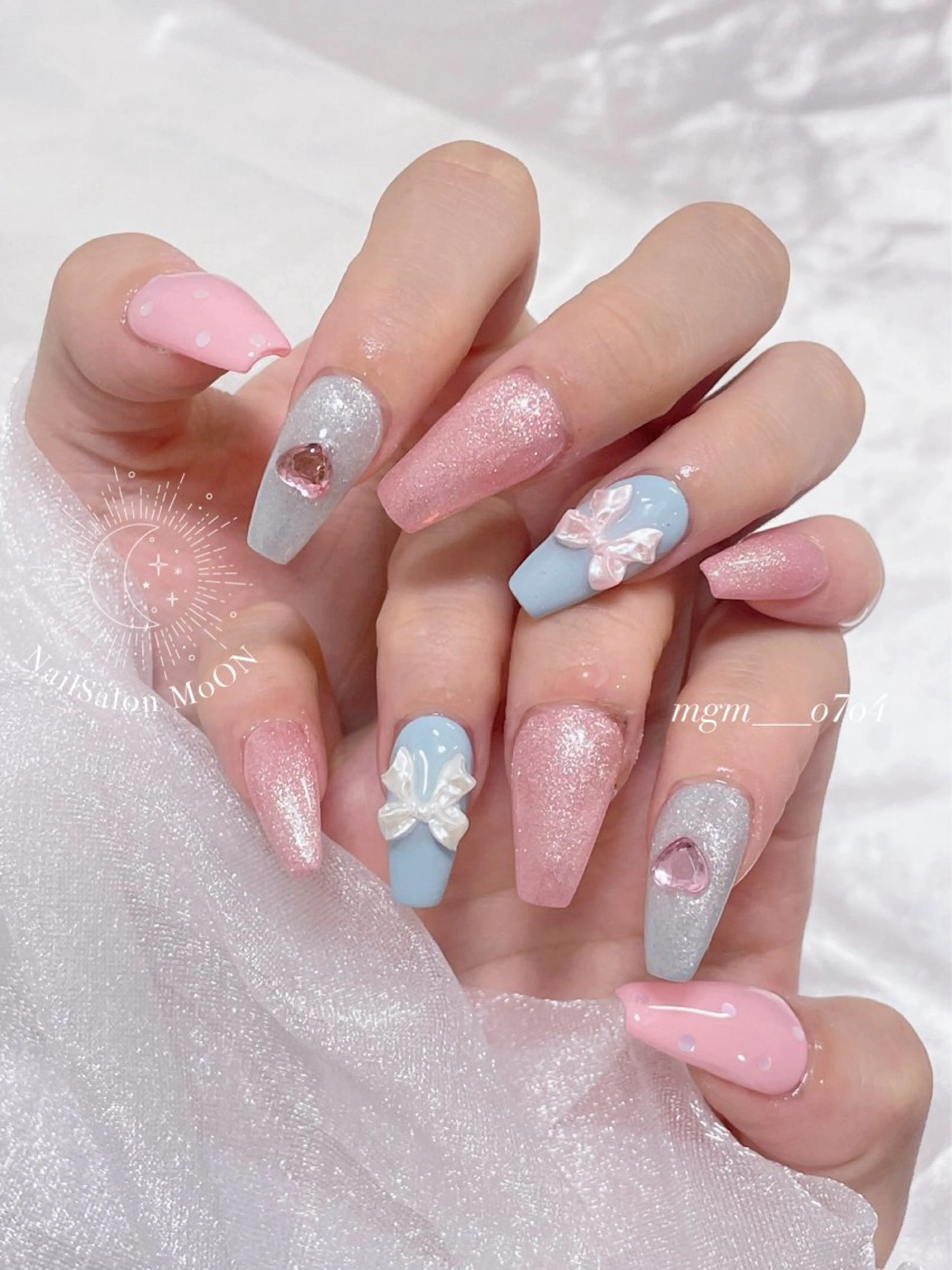 ハンドネイル ハンドケア MoON...❤︎ MeGuのネイルデザイン