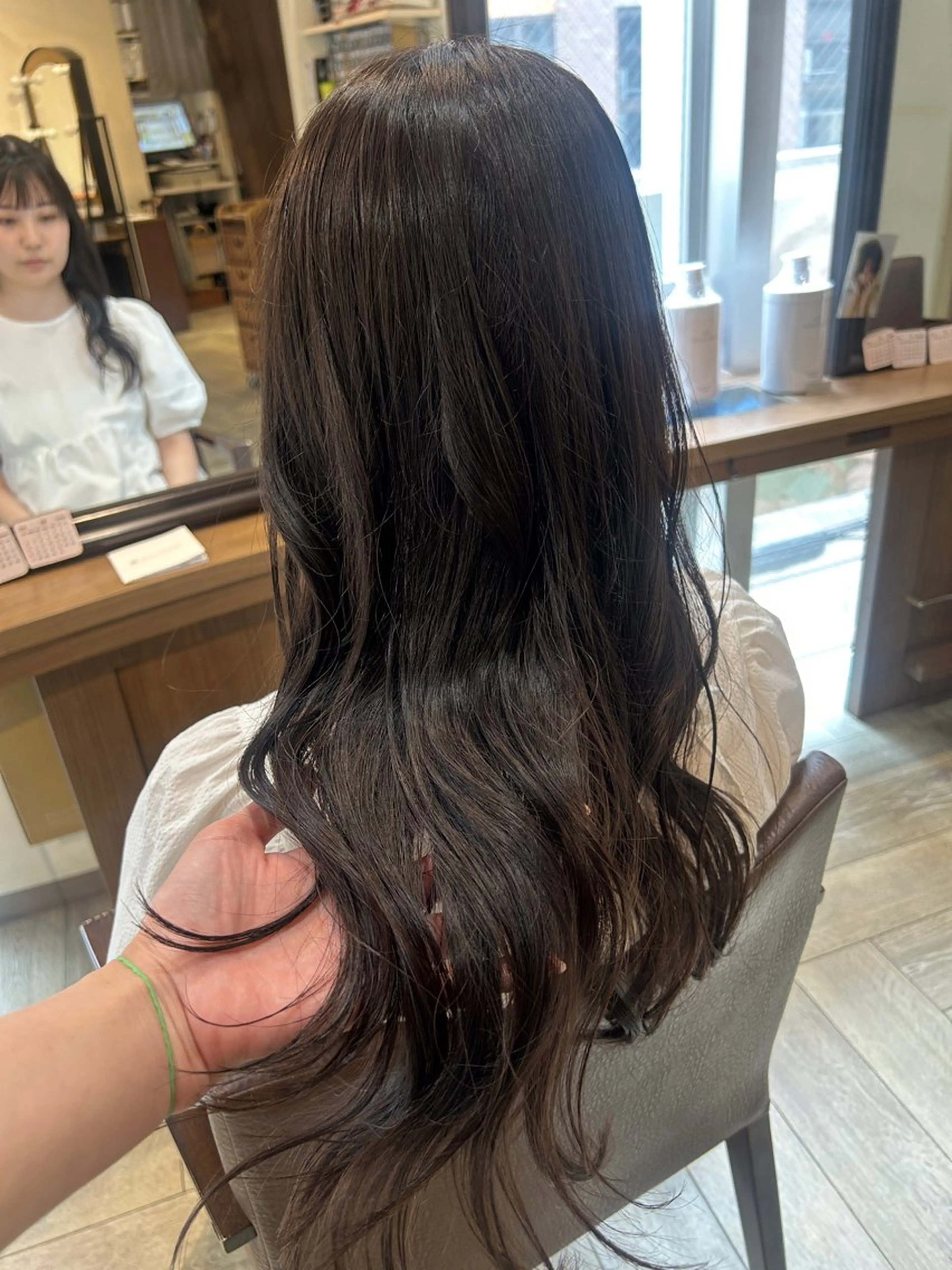 ロング enn 髪質改善🩷 曽根依咲のヘアスタイル