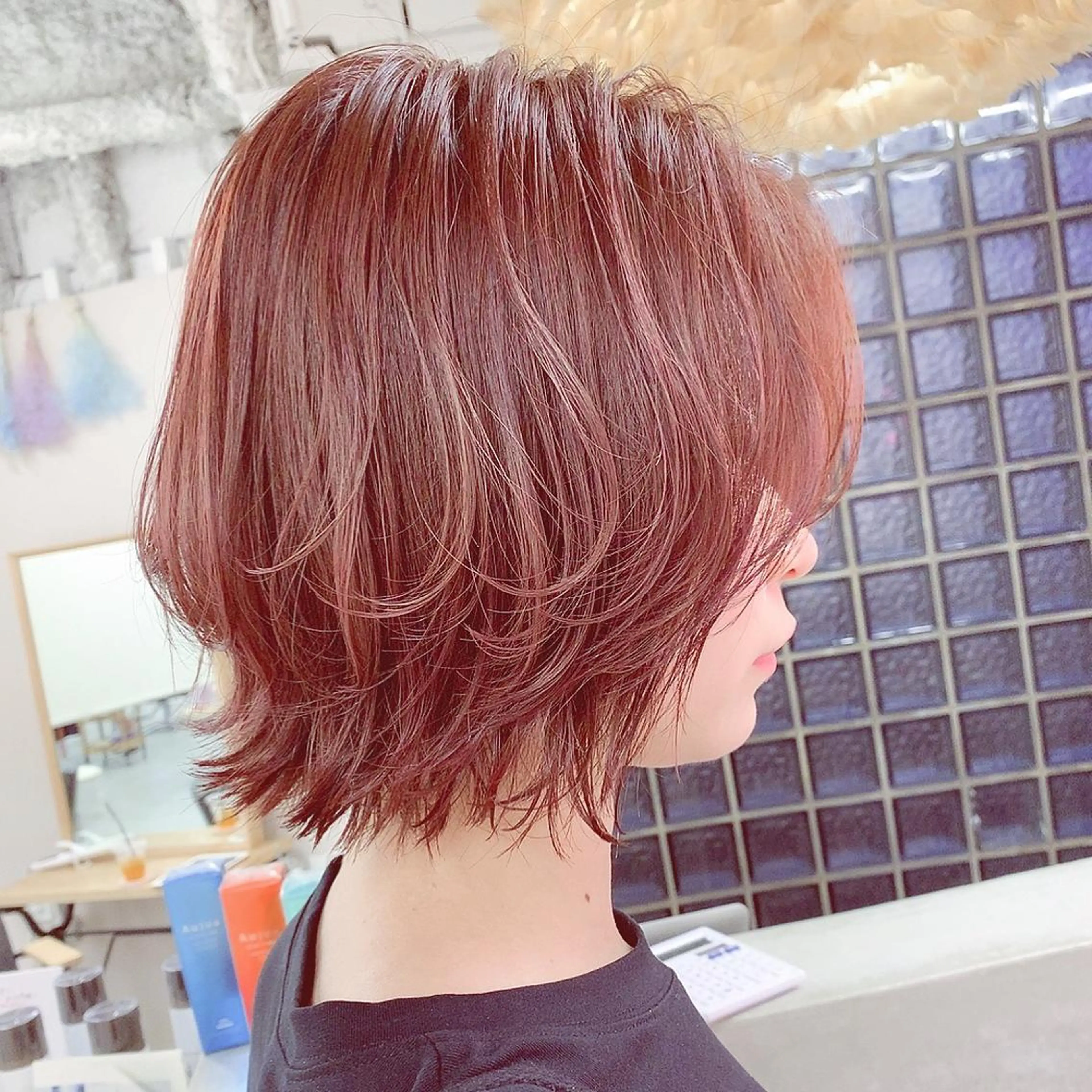 ショート カラー 肌に馴染む暗髪 梅田・増田のヘアスタイル