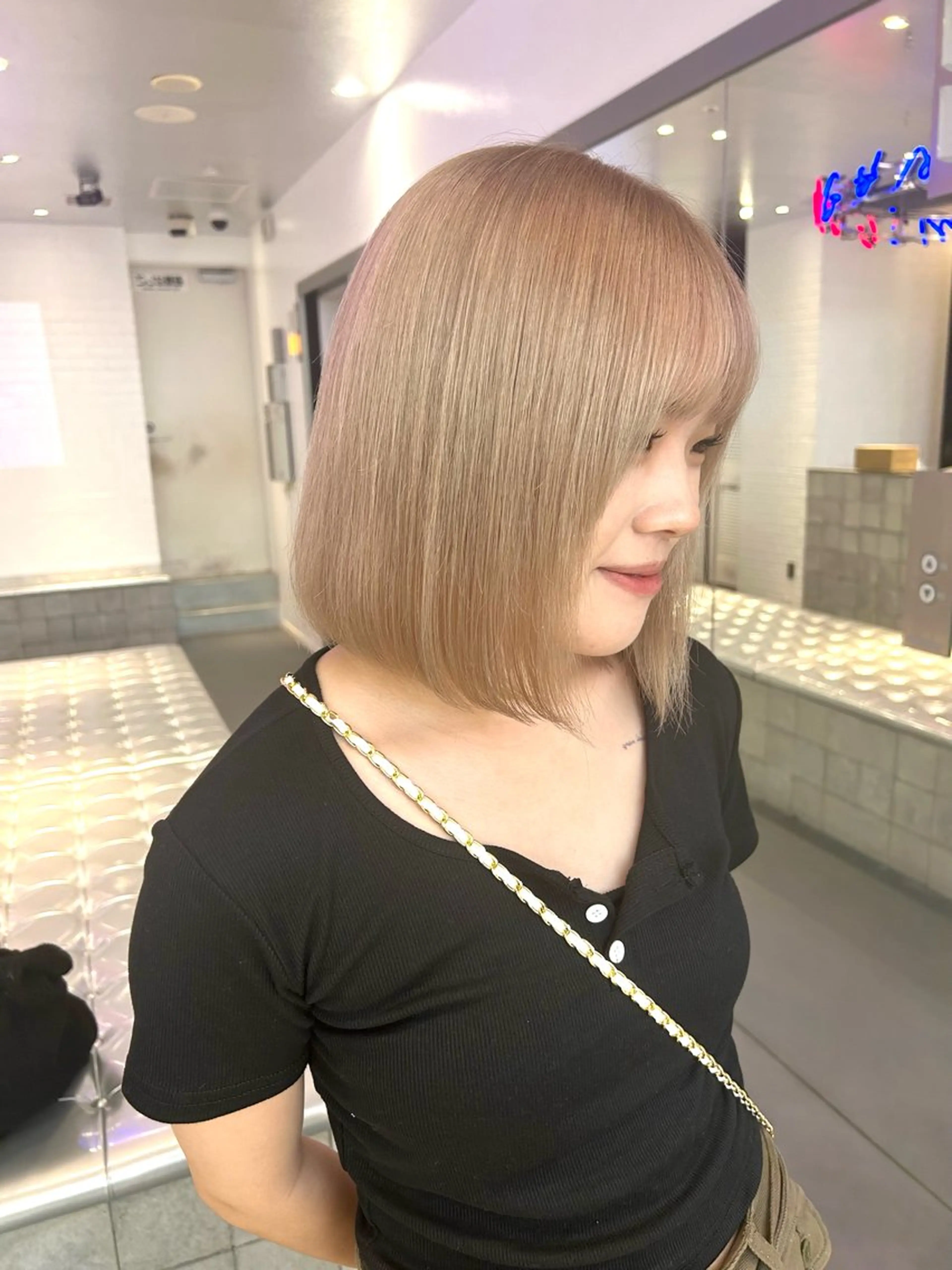 ミディアム カラー ベージュカラー 🤍垢抜け♡透明感 カラーmoeka🤍のヘアスタイル