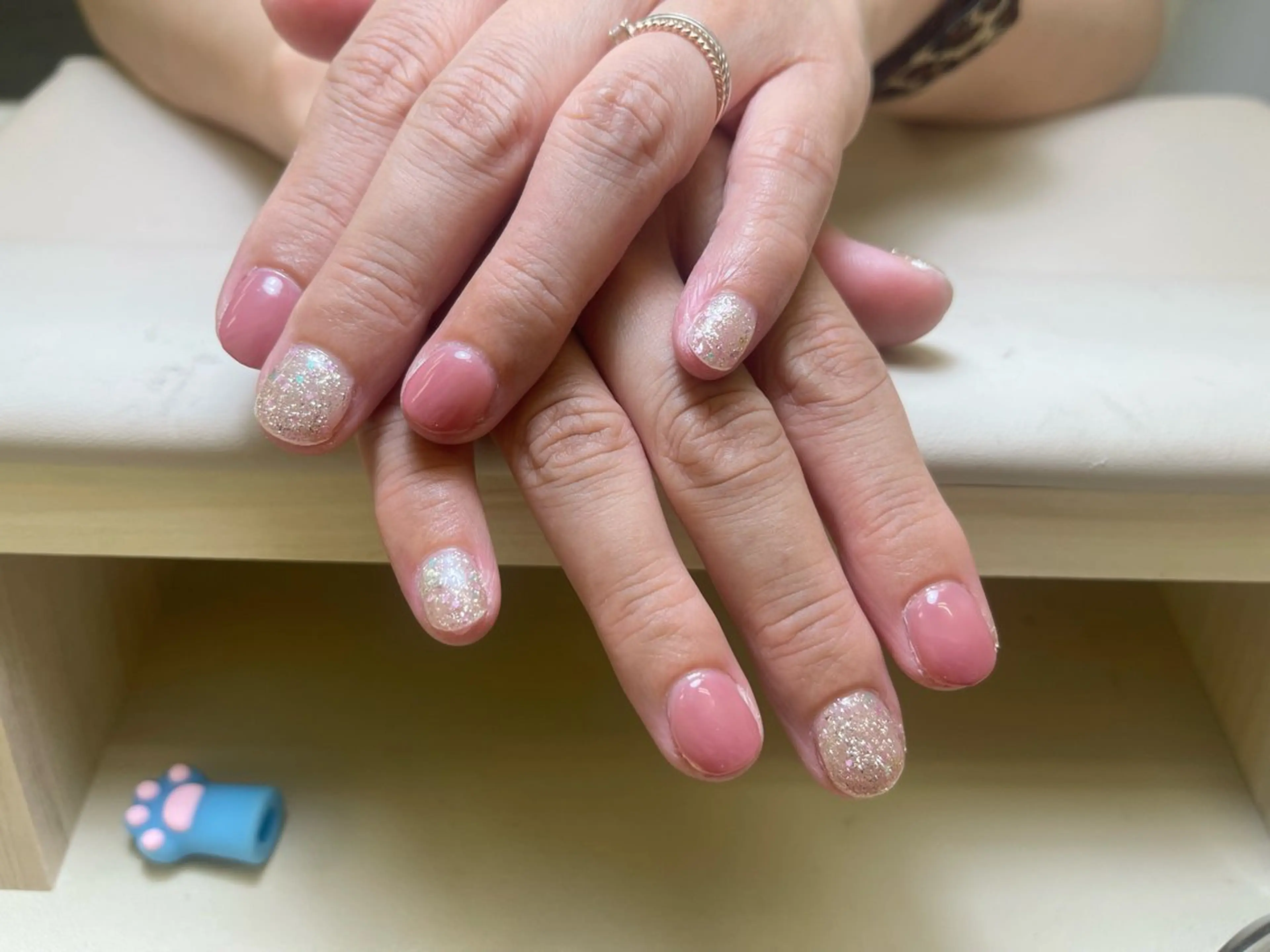ネイル ラメ(グリッター) ピンク Lu アンナ サロンのネイルデザイン