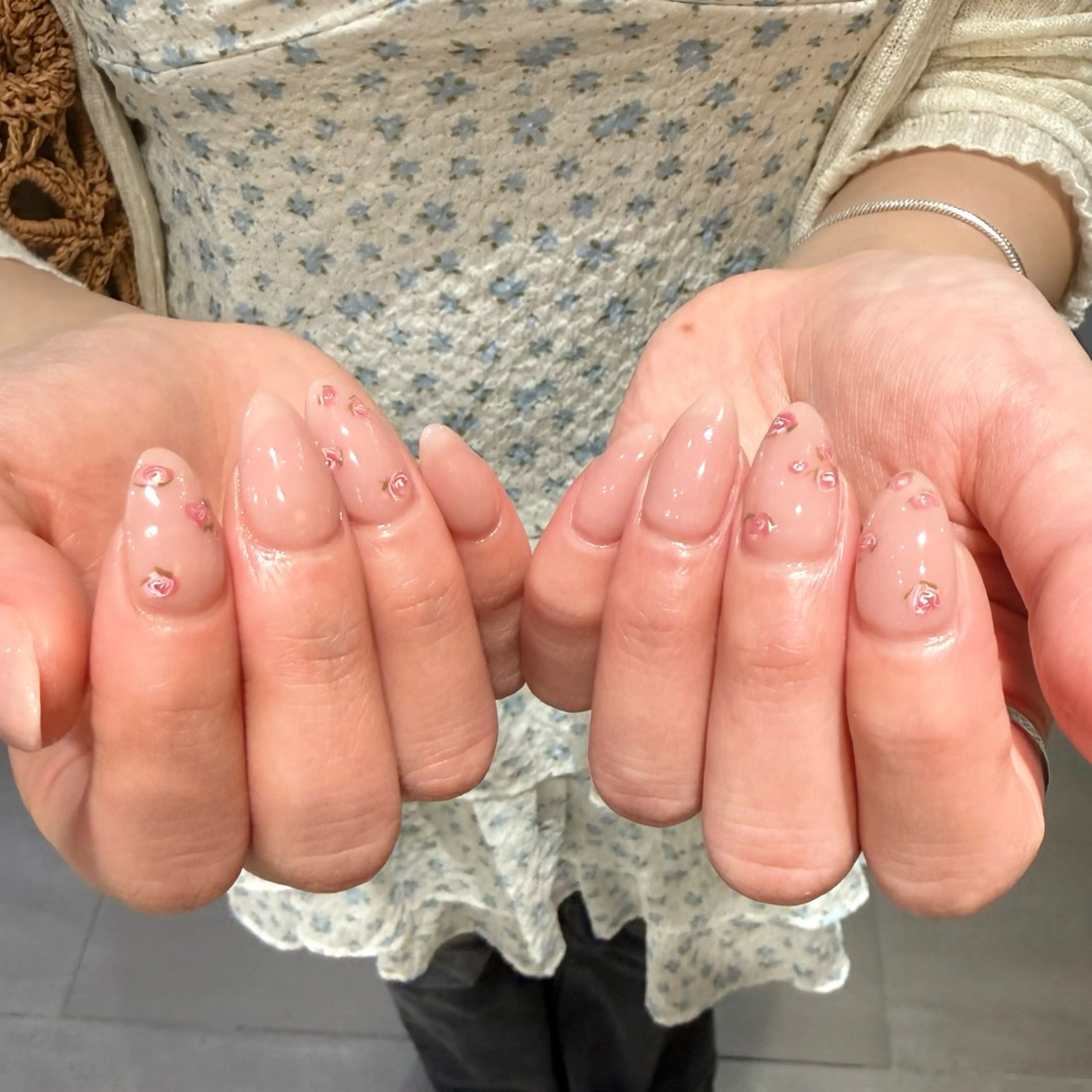 ネイル ハンドネイル chika .のネイルデザイン