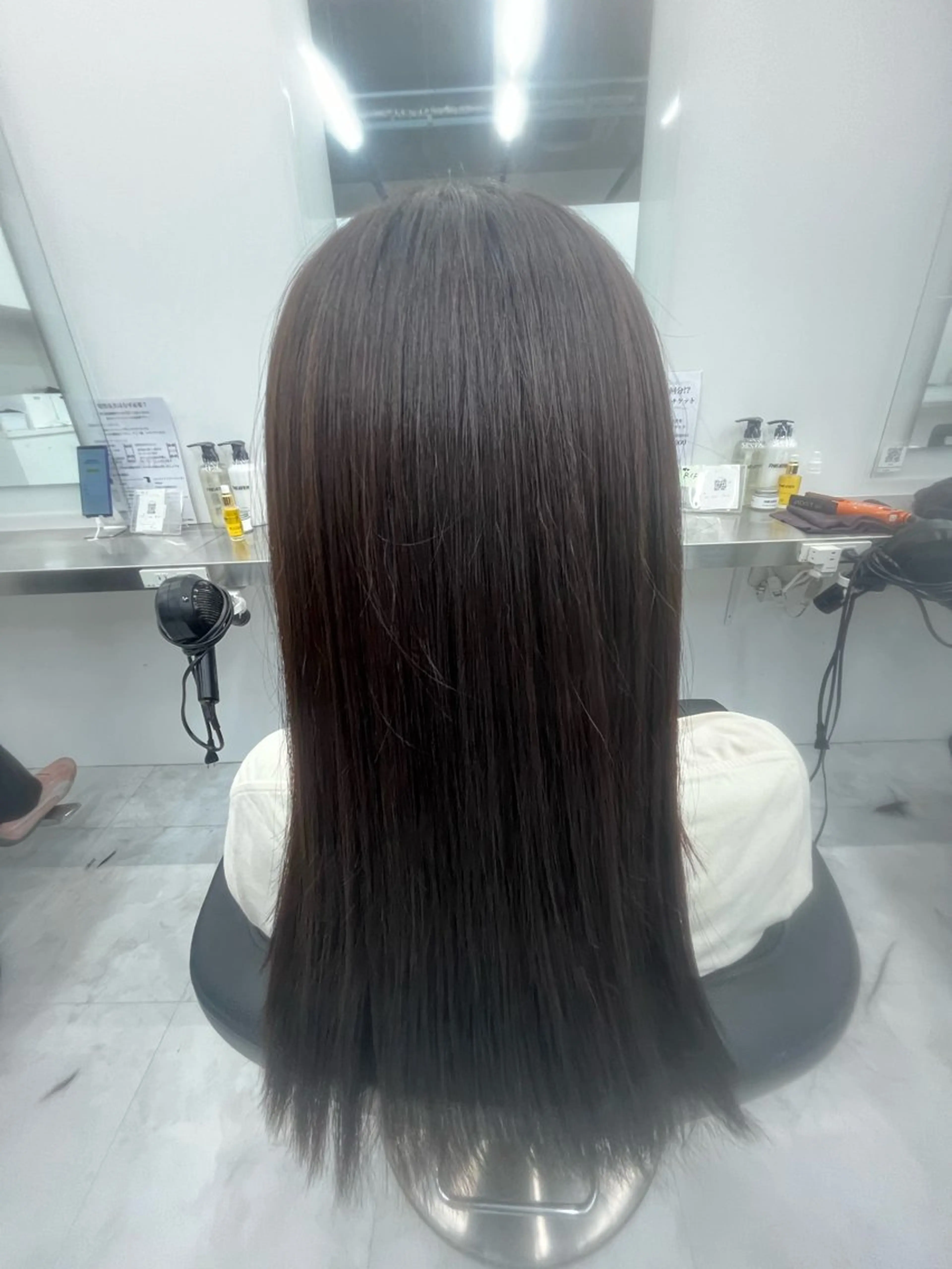 ロング 艶髪ハイトーンカラー 渋谷🎀ririkaのヘアスタイル