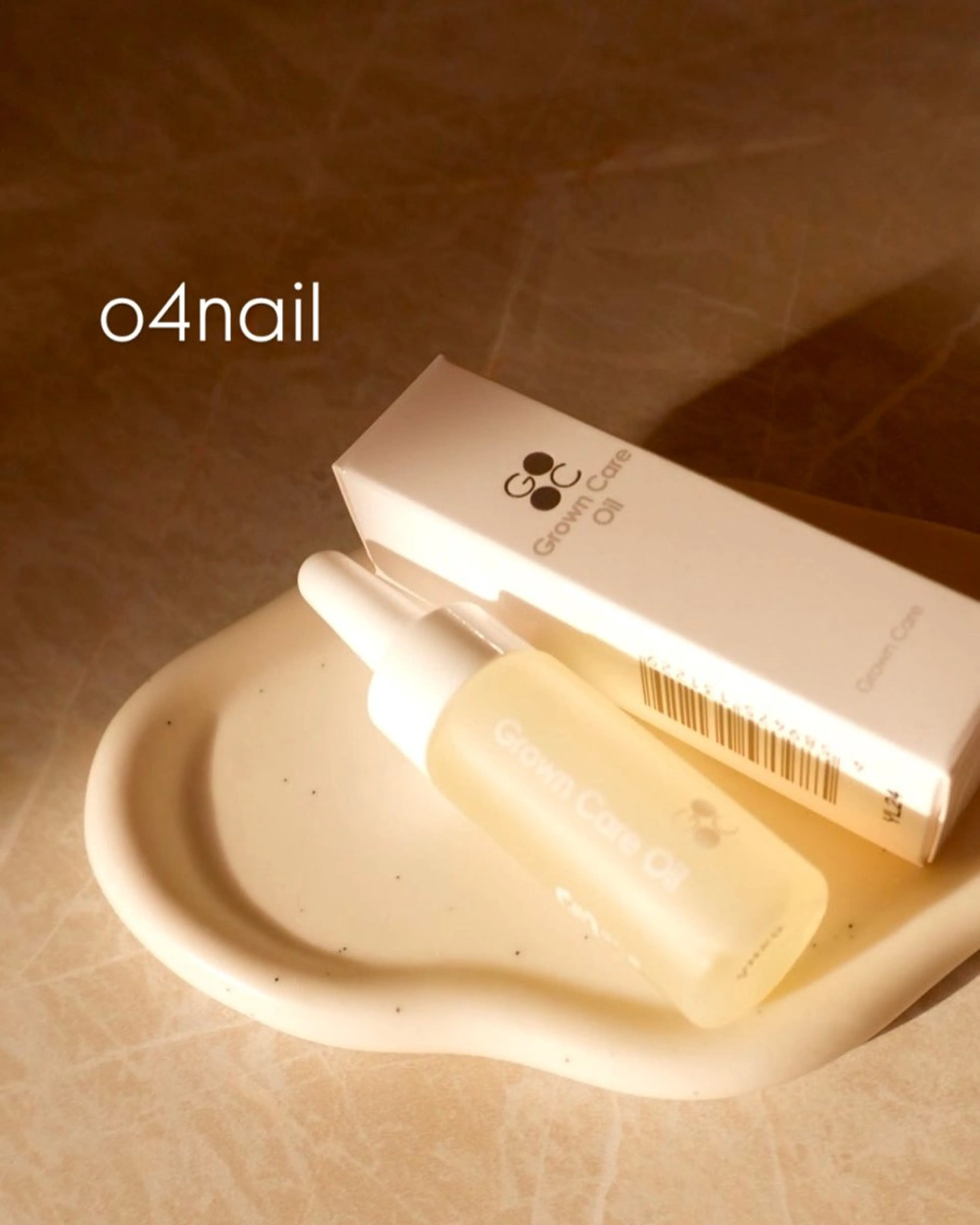 ネイル o4nail___ ARISAのネイルデザイン