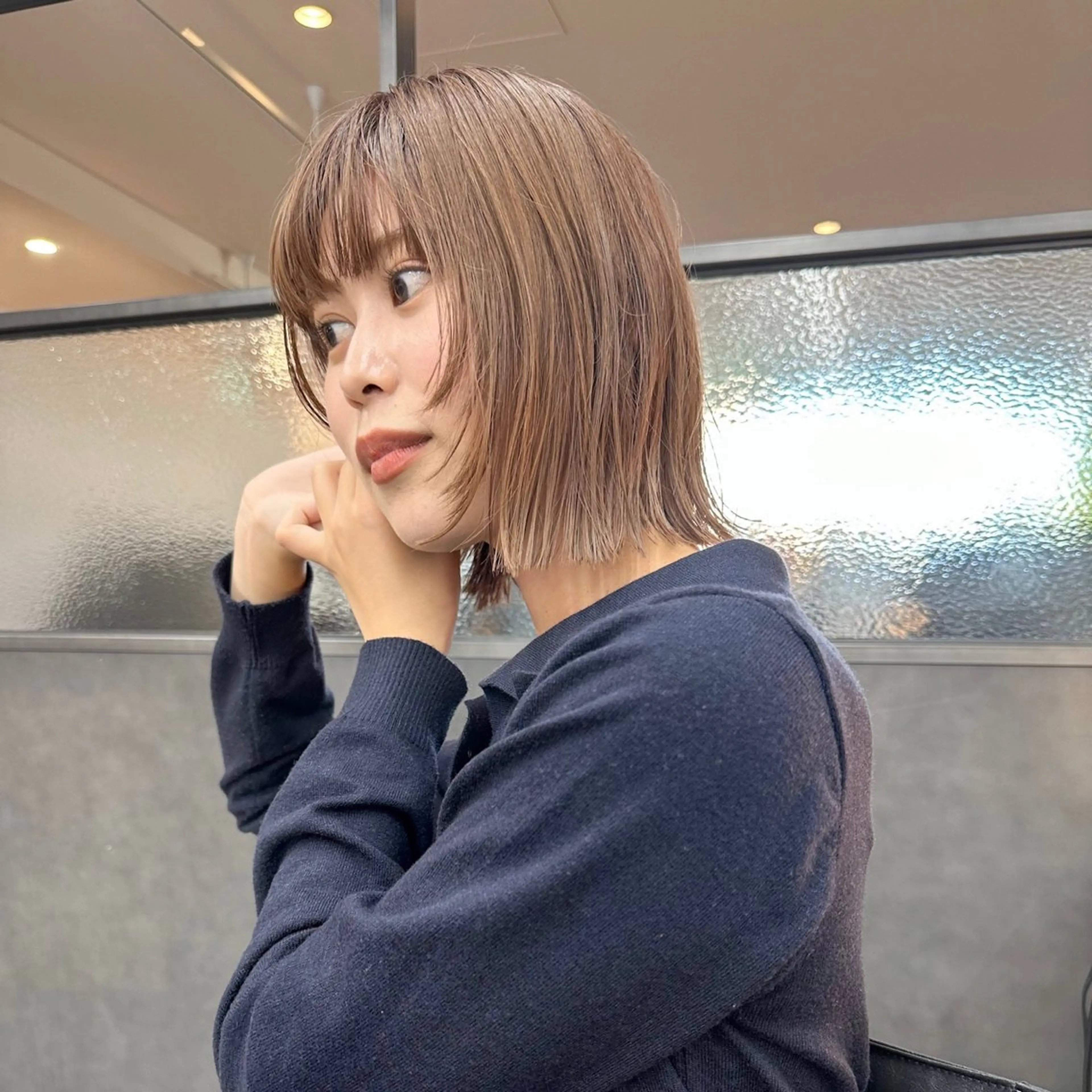 セミロング カラー ブリーチ ブラウンカラー ダブルカラー ハイトーンカラー ボブ 岡本康平/ボブ /ブリーチ/レイヤーのヘアスタイル