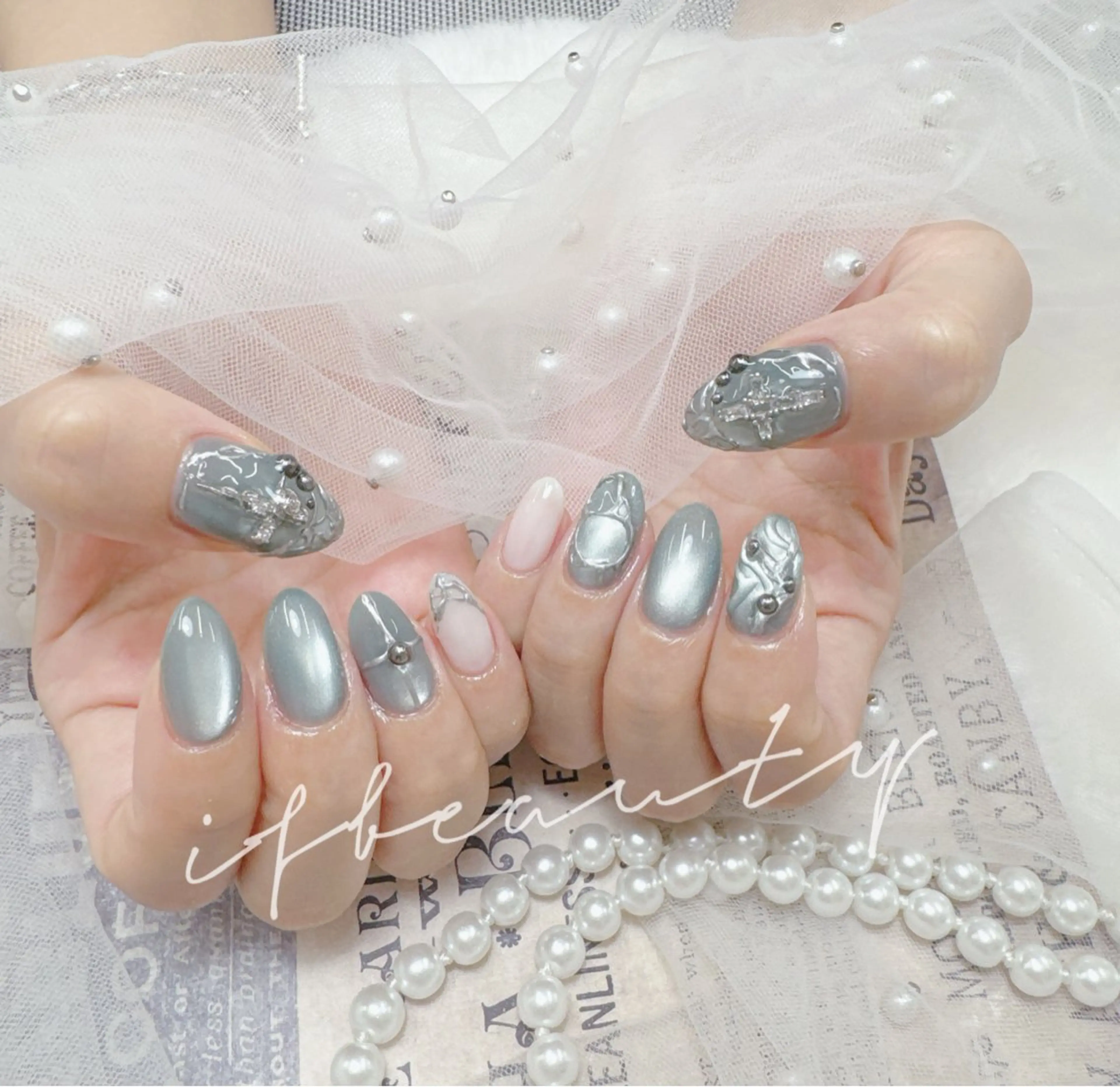 ネイル ジェルネイル マグネットネイル 持ち込み パラジェル 冬ネイル ハンドネイル ハンドケア mi.o nailのネイルデザイン