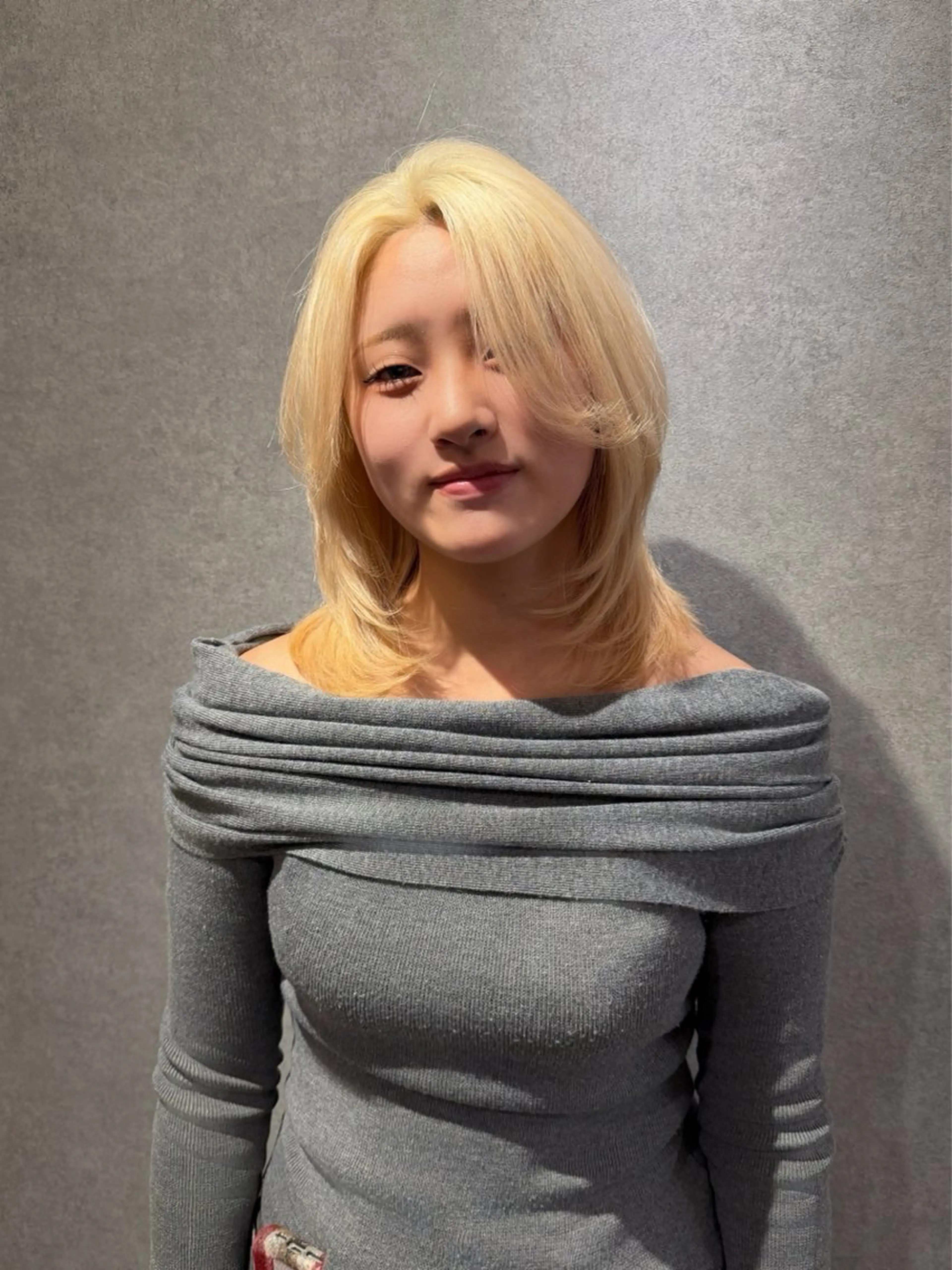 ミディアム カラー カット ヘアカラー ハイトーン/ウルフ/ レイヤー/Asukaのヘアスタイル