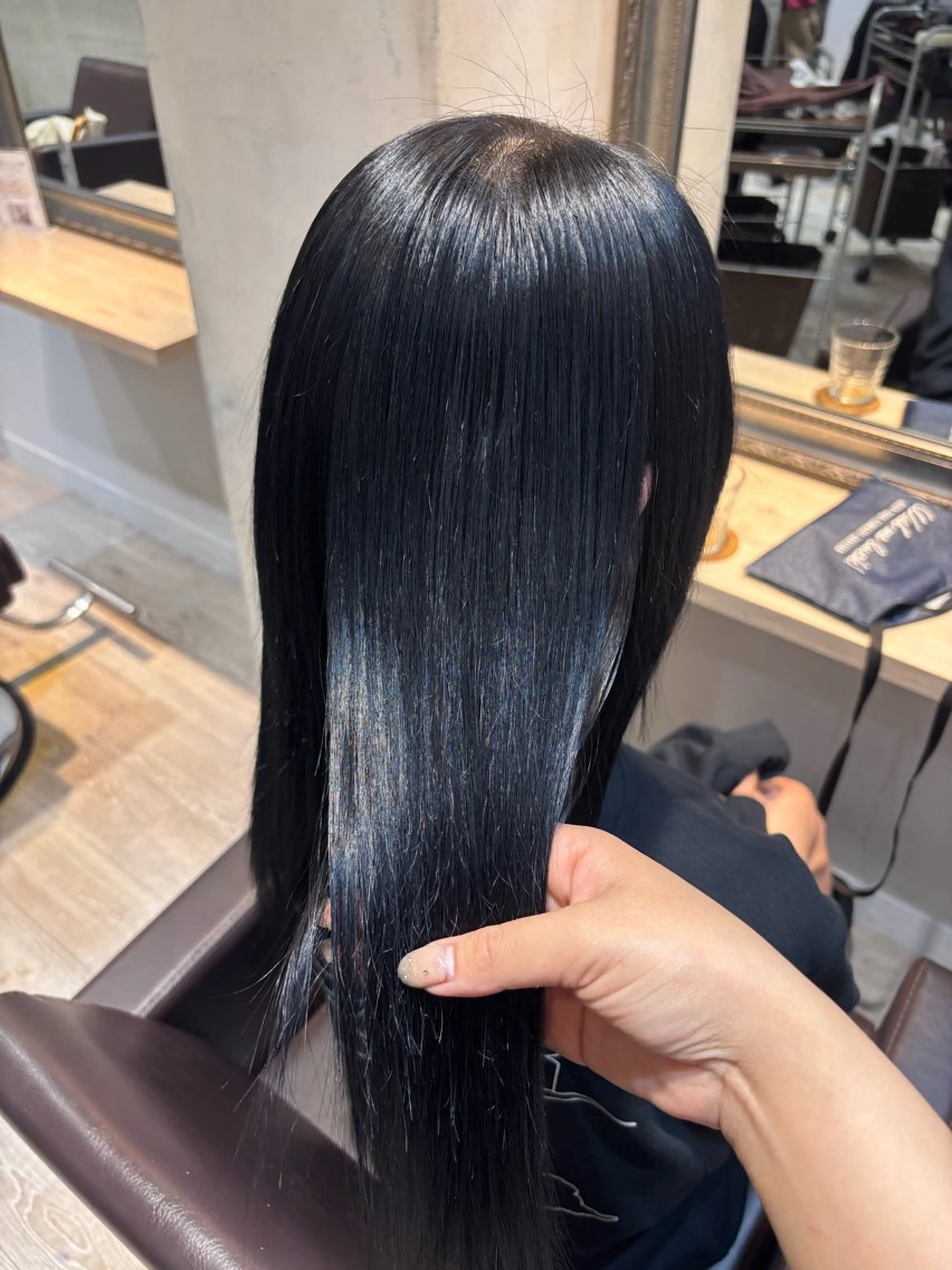 ロング lutia池袋 momoka⠀のヘアスタイル