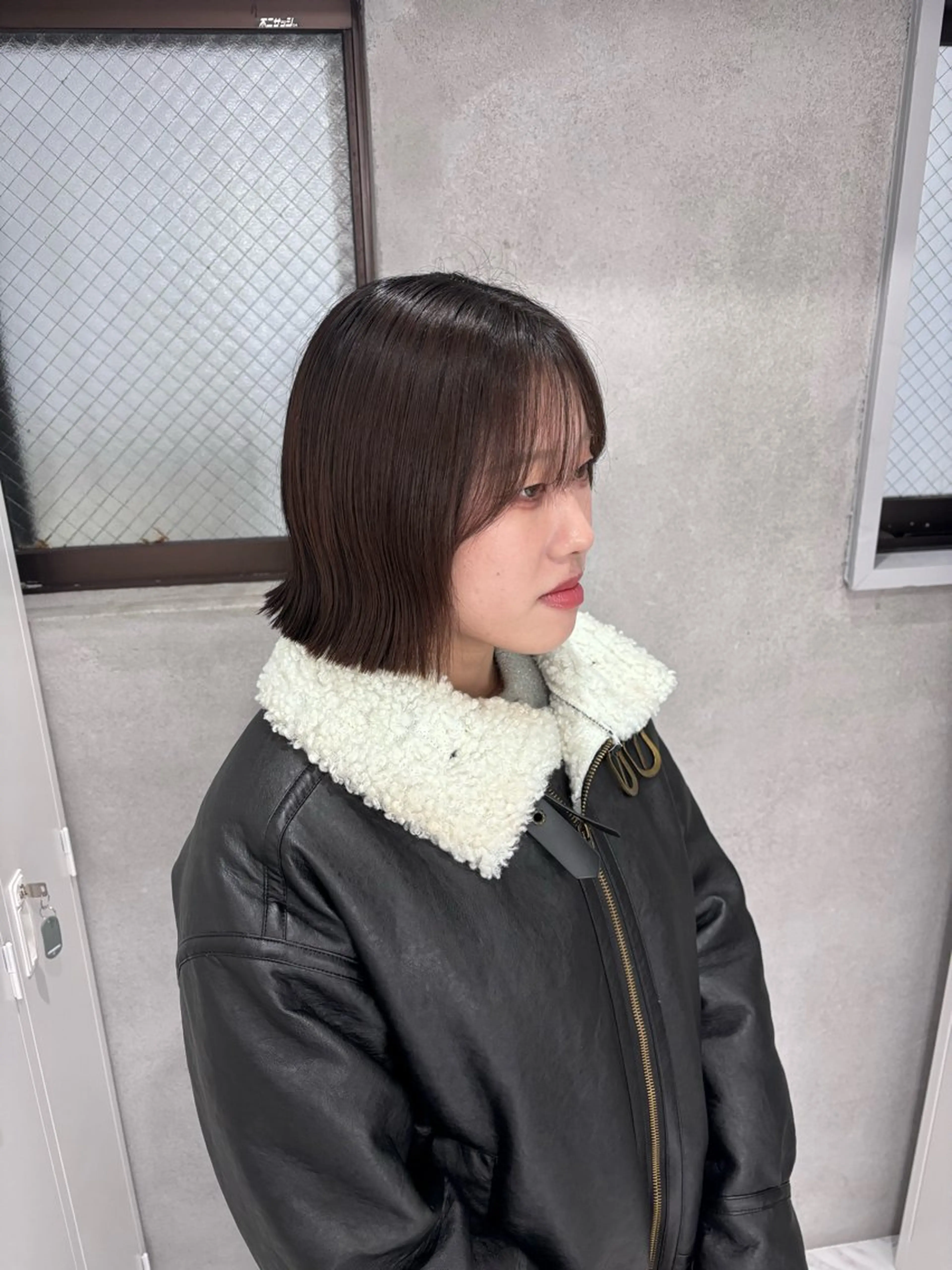 ミディアム 顔周りカット 韓国風ヘア 心愛/天神/レイヤー /透明感カラー/艶髪のヘアスタイル