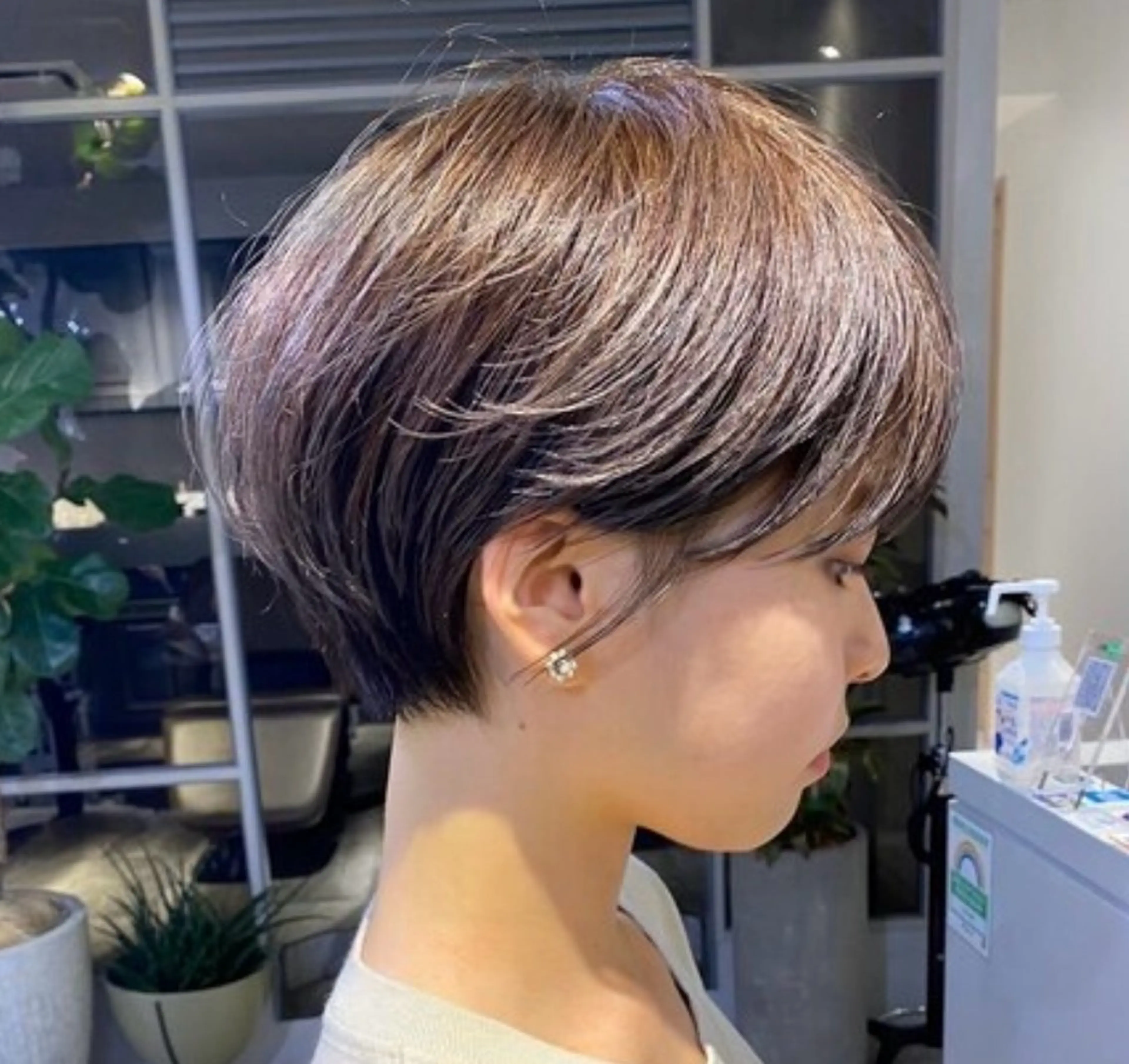 ショート ショートヘア 梨澤 百音のヘアスタイル