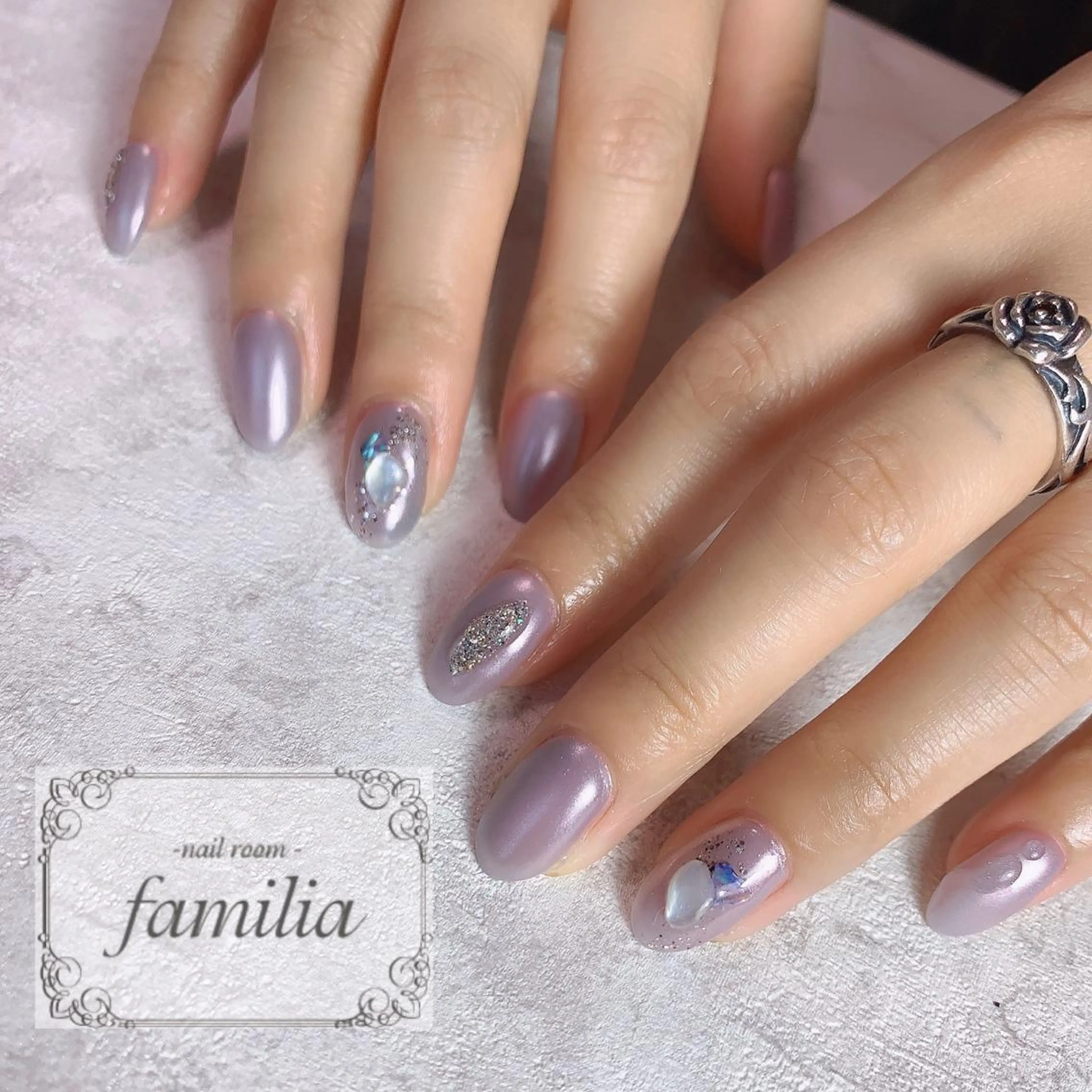 ネイル ハンドネイル -nailroom- familiaのネイルデザイン