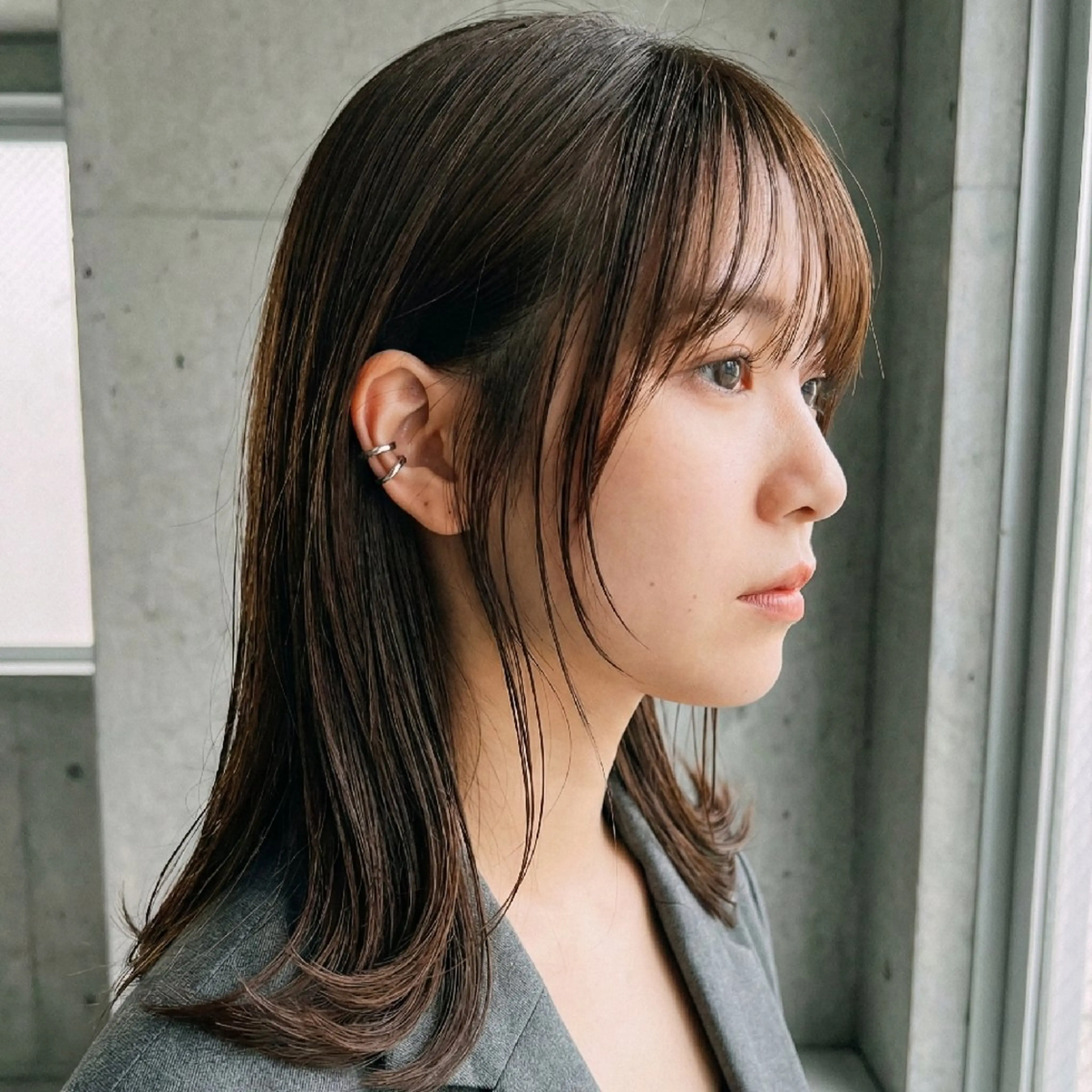 ミディアム カット ヘアカラー トリートメント 透明感カラー/ ツヤ髪 石田のヘアスタイル