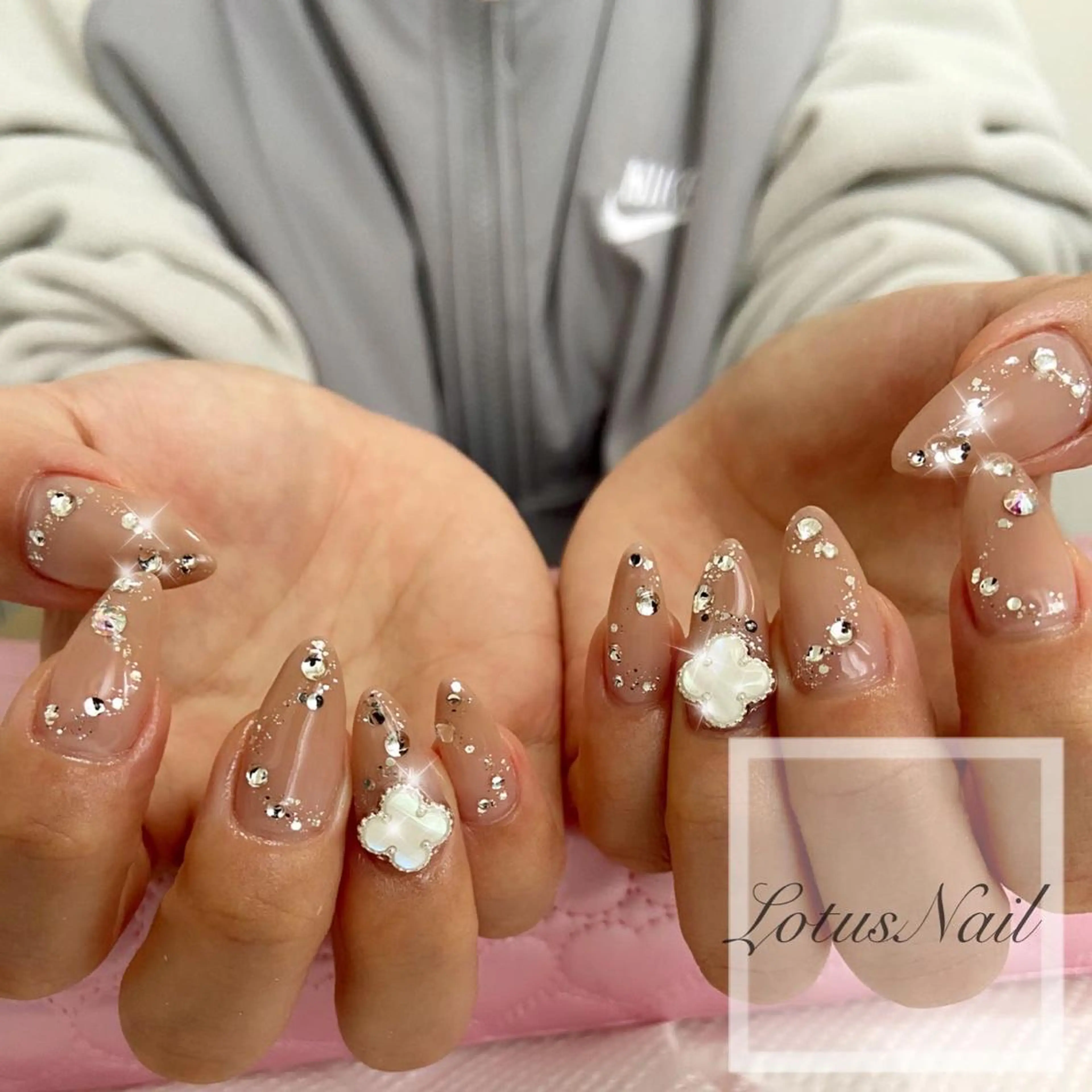 ネイル Lotus Nailのネイルデザイン