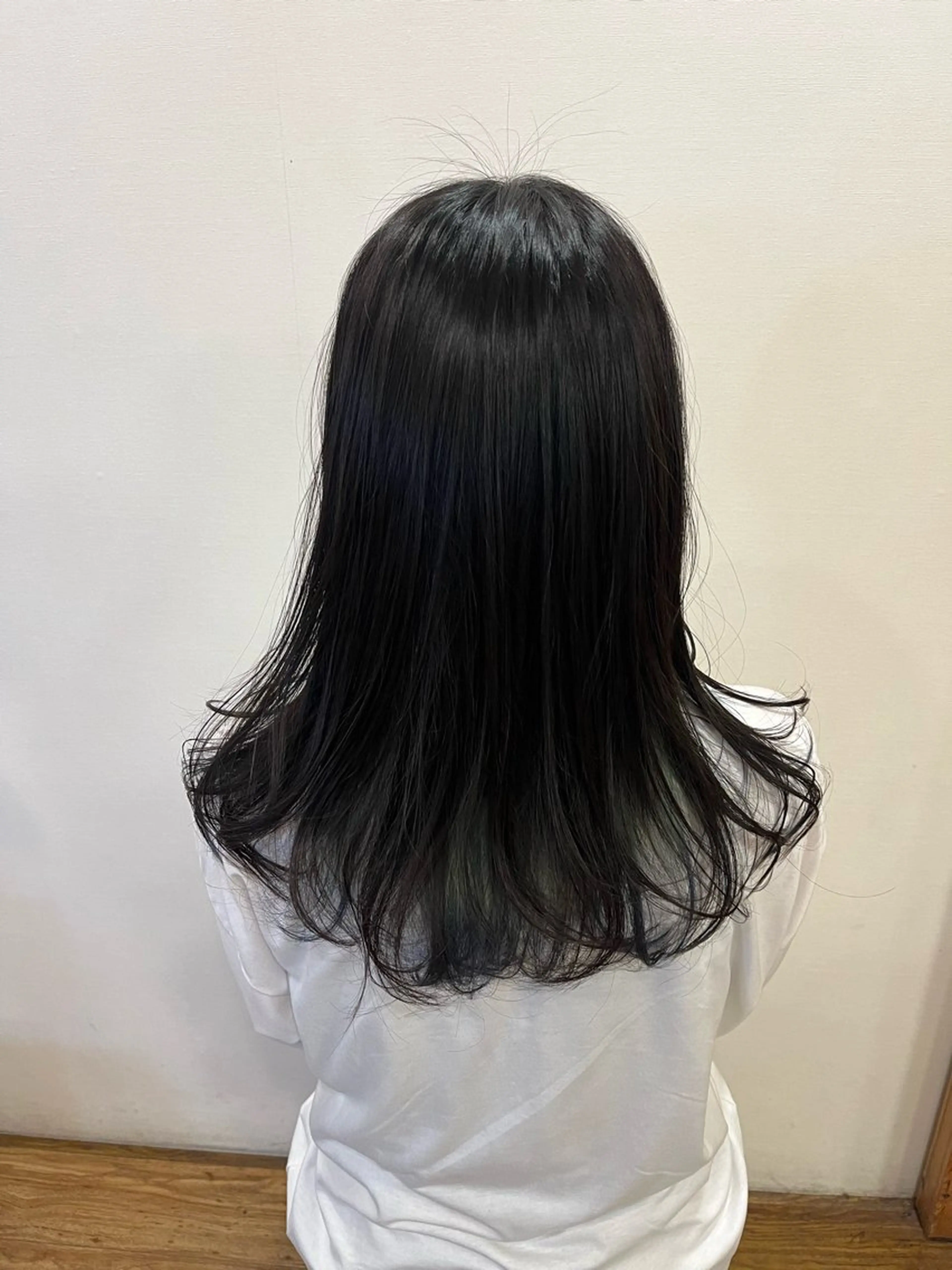 セミロング 田中 結月のヘアスタイル