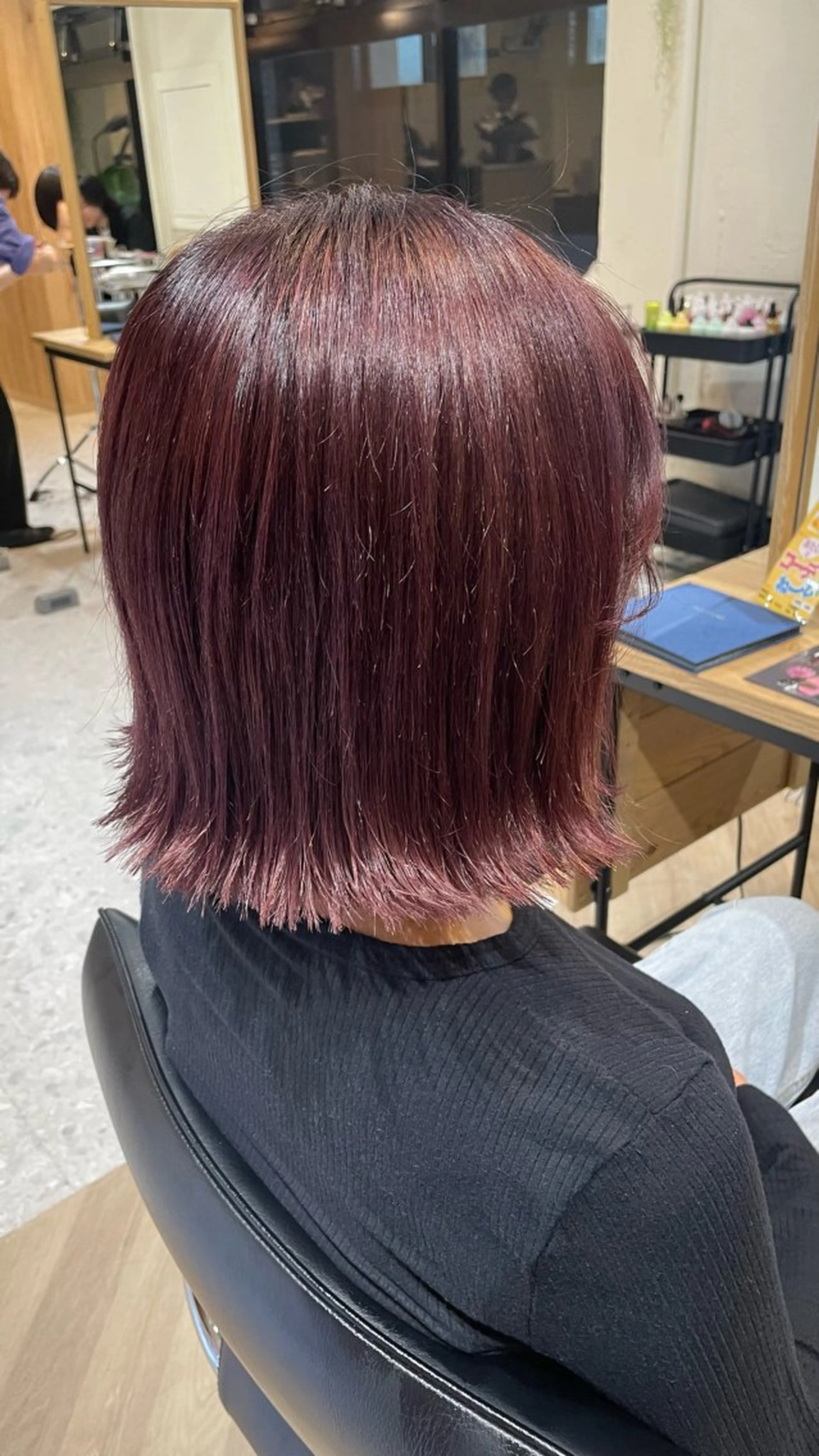 ミディアム タニ アカリのヘアスタイル