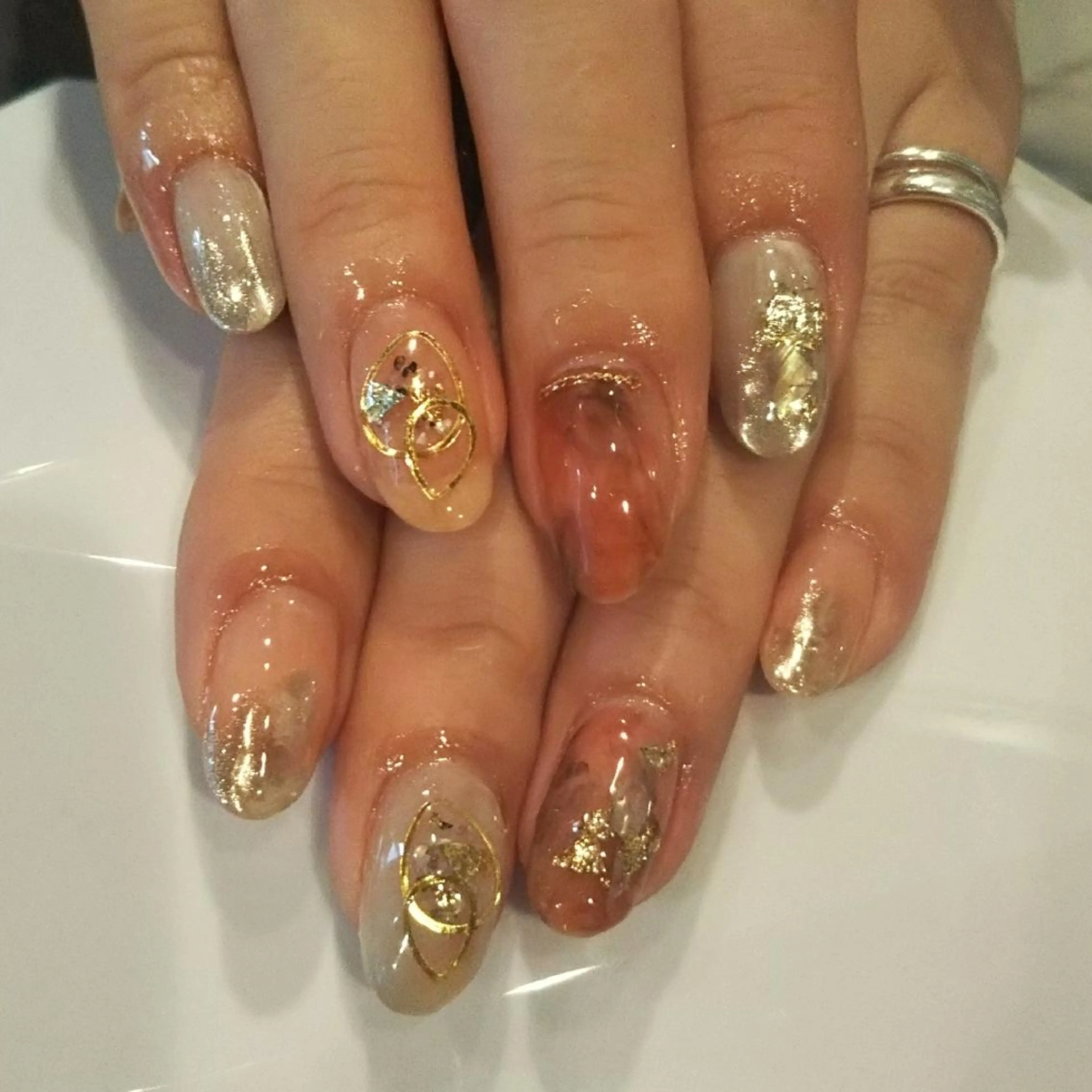 ネイル ゴージャス ニュアンスネイル ハンドネイル private salon mieのネイルデザイン