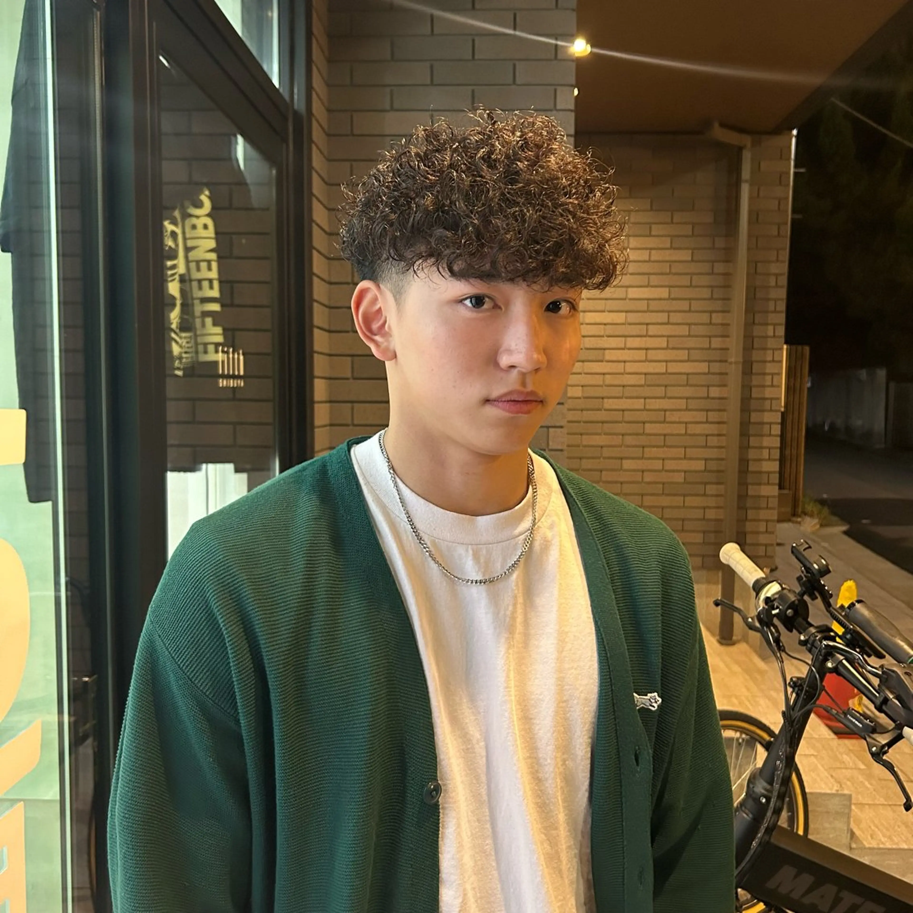 パーマ メンズ カット パーマ fifth 安次富　泰雅のヘアスタイル