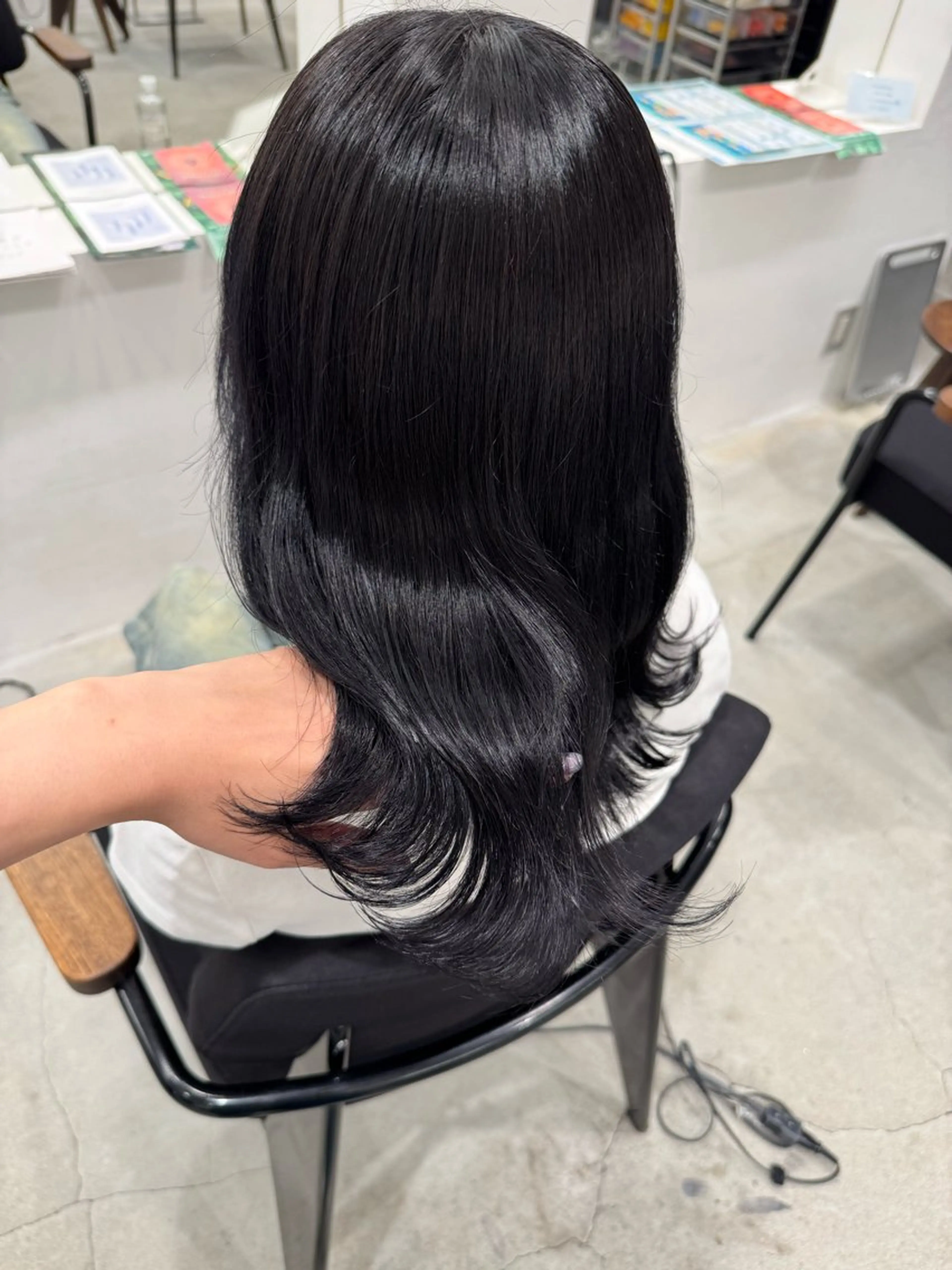 ミディアム カラー 黒髪 ブラウンカラー 透明感カラー 萩原 紗妃のヘアスタイル