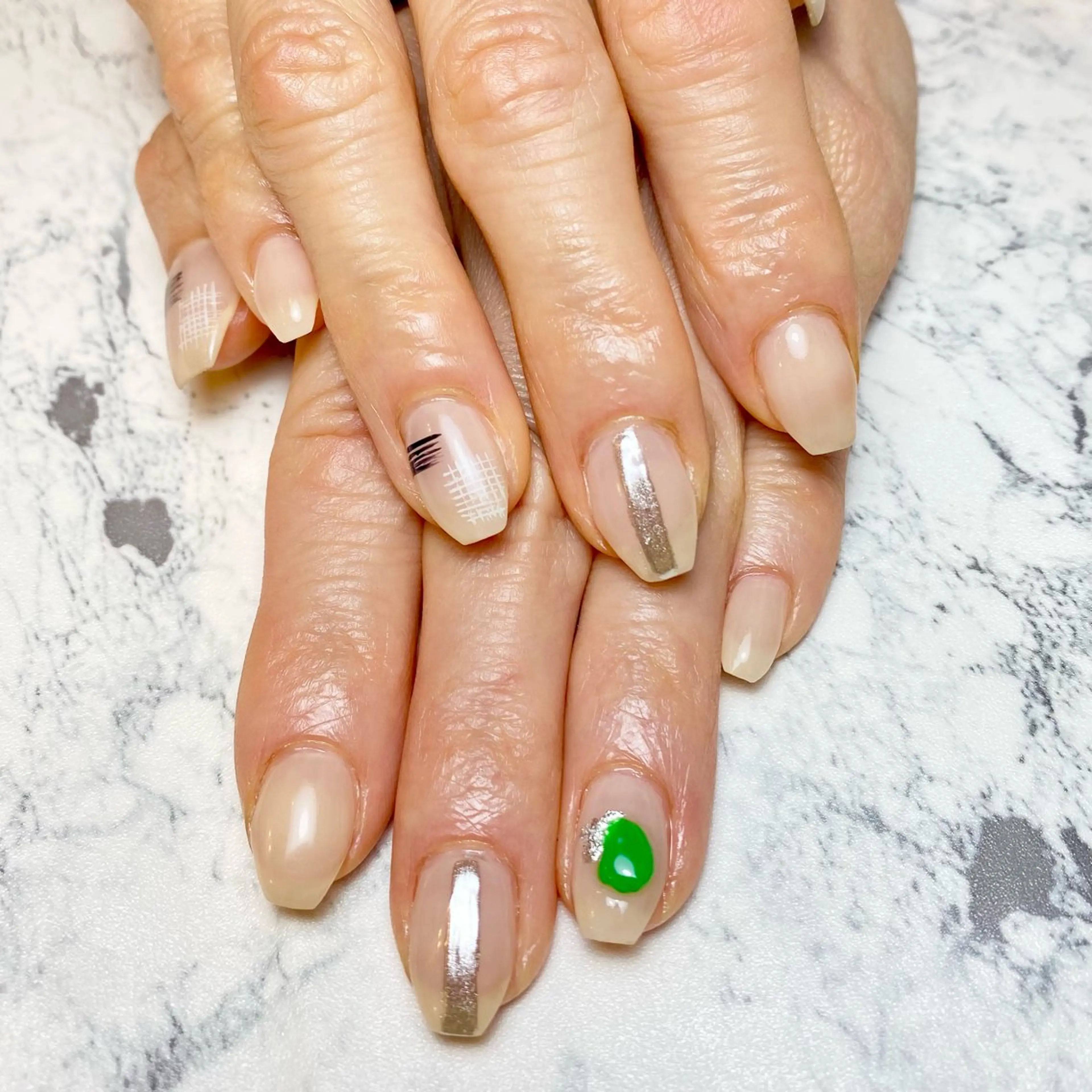 ネイル M’s + エムズプラスのネイルデザイン