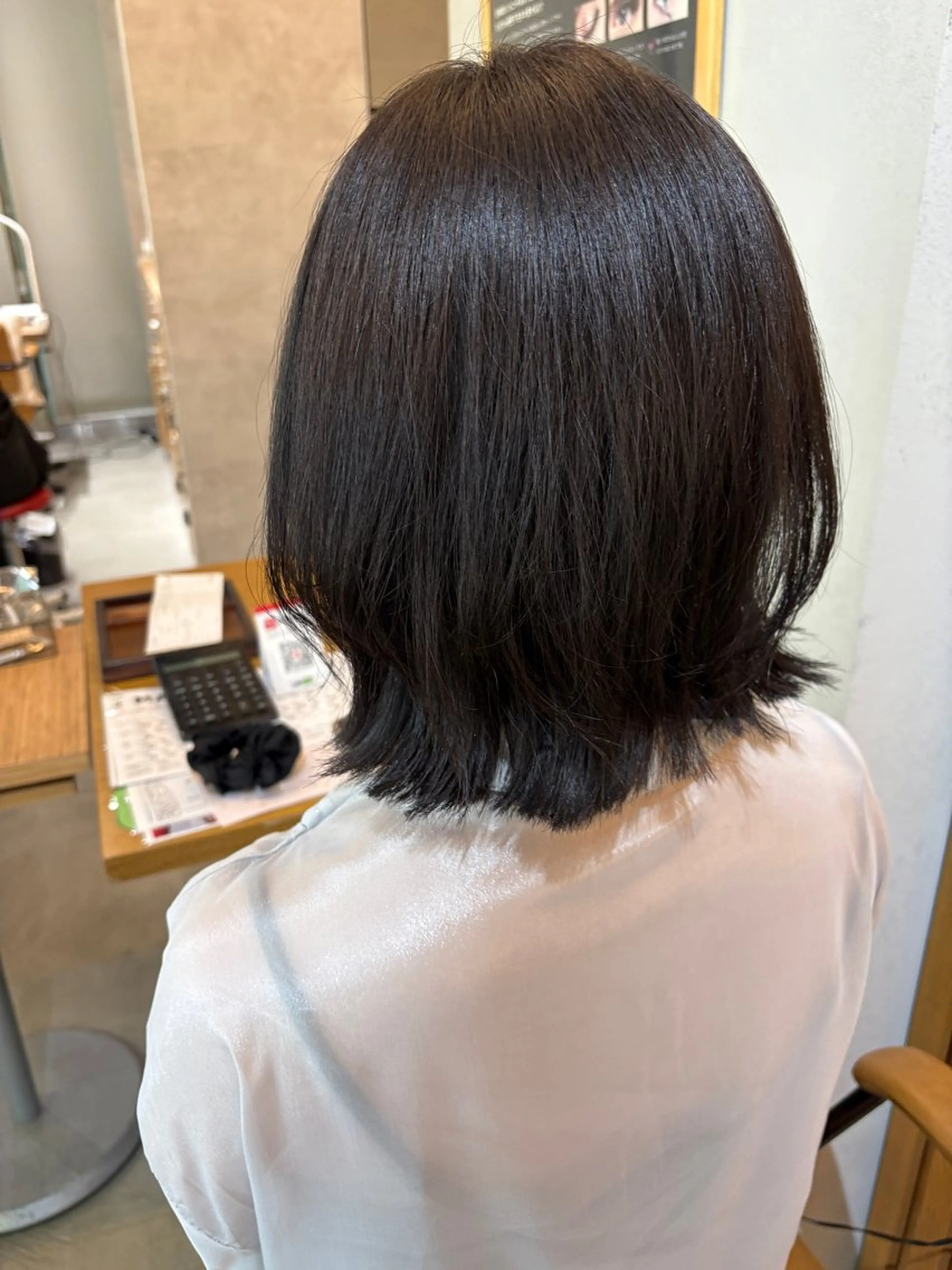 ミディアム カット ヘアカラー 似合わせ🌿 AYAKAのヘアスタイル