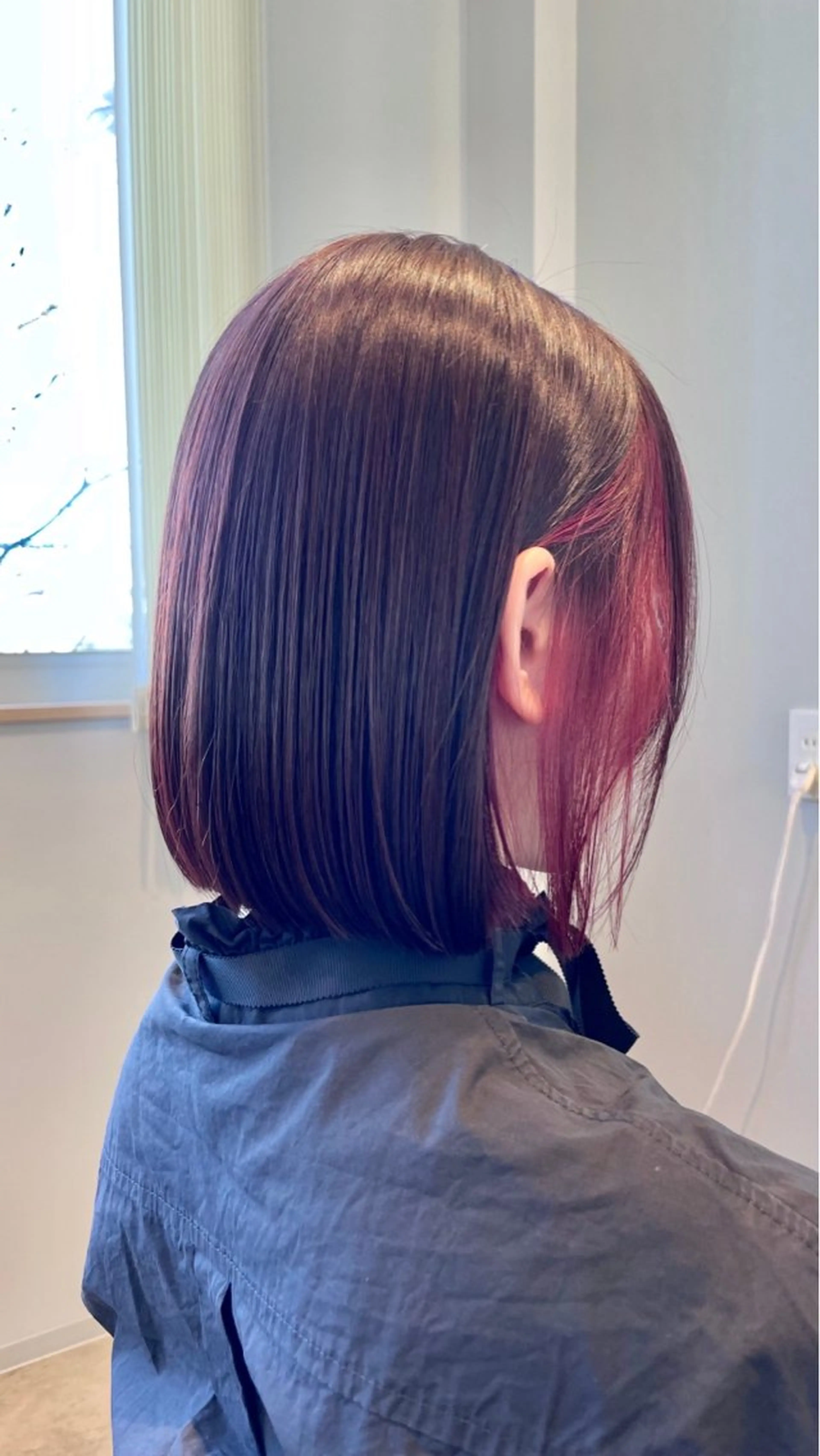 カラー イヤリングカラー ヘアカラー OCHIAI KEISUKEのヘアスタイル