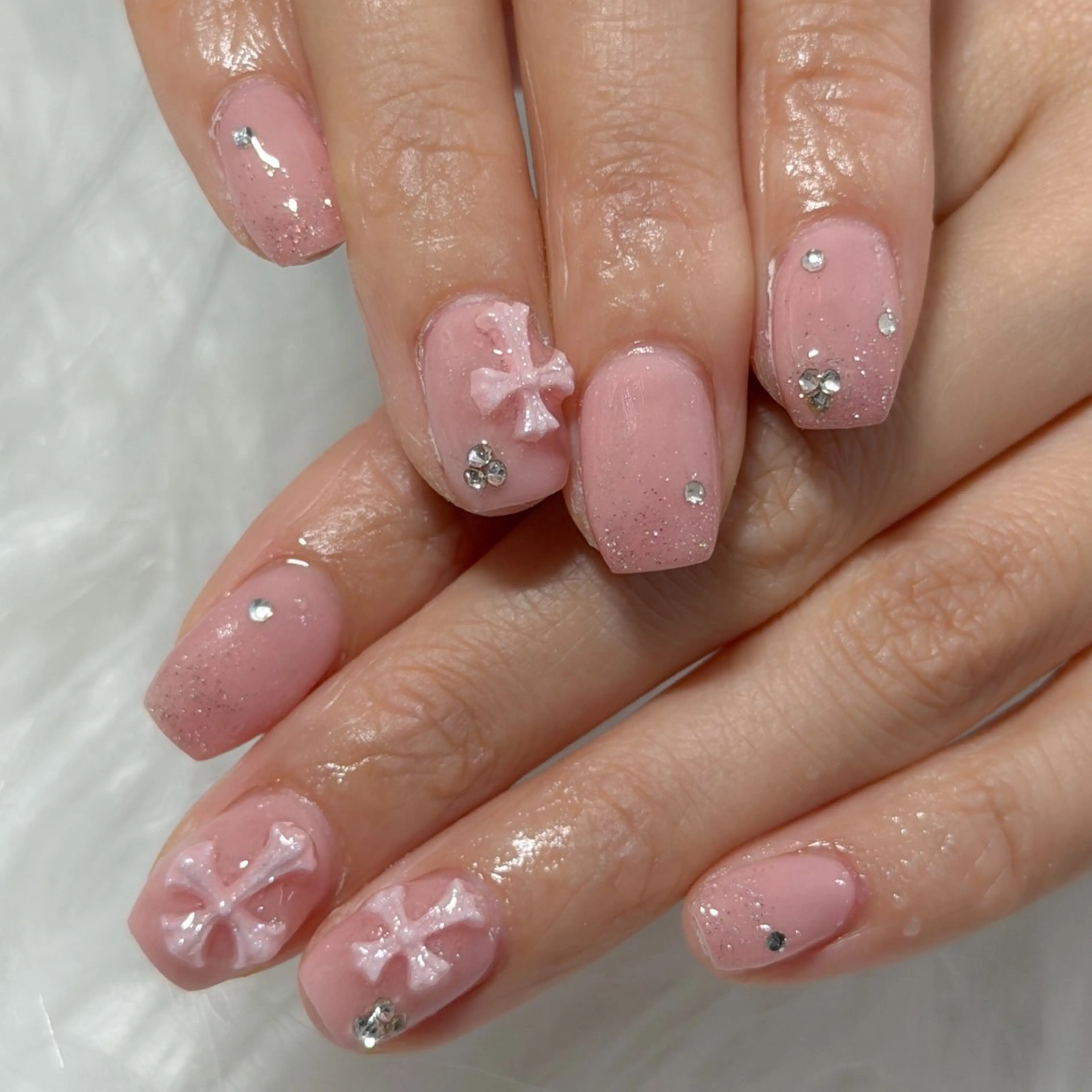 ネイル ハンドネイル フットネイル LAVISH nanamiのネイルデザイン