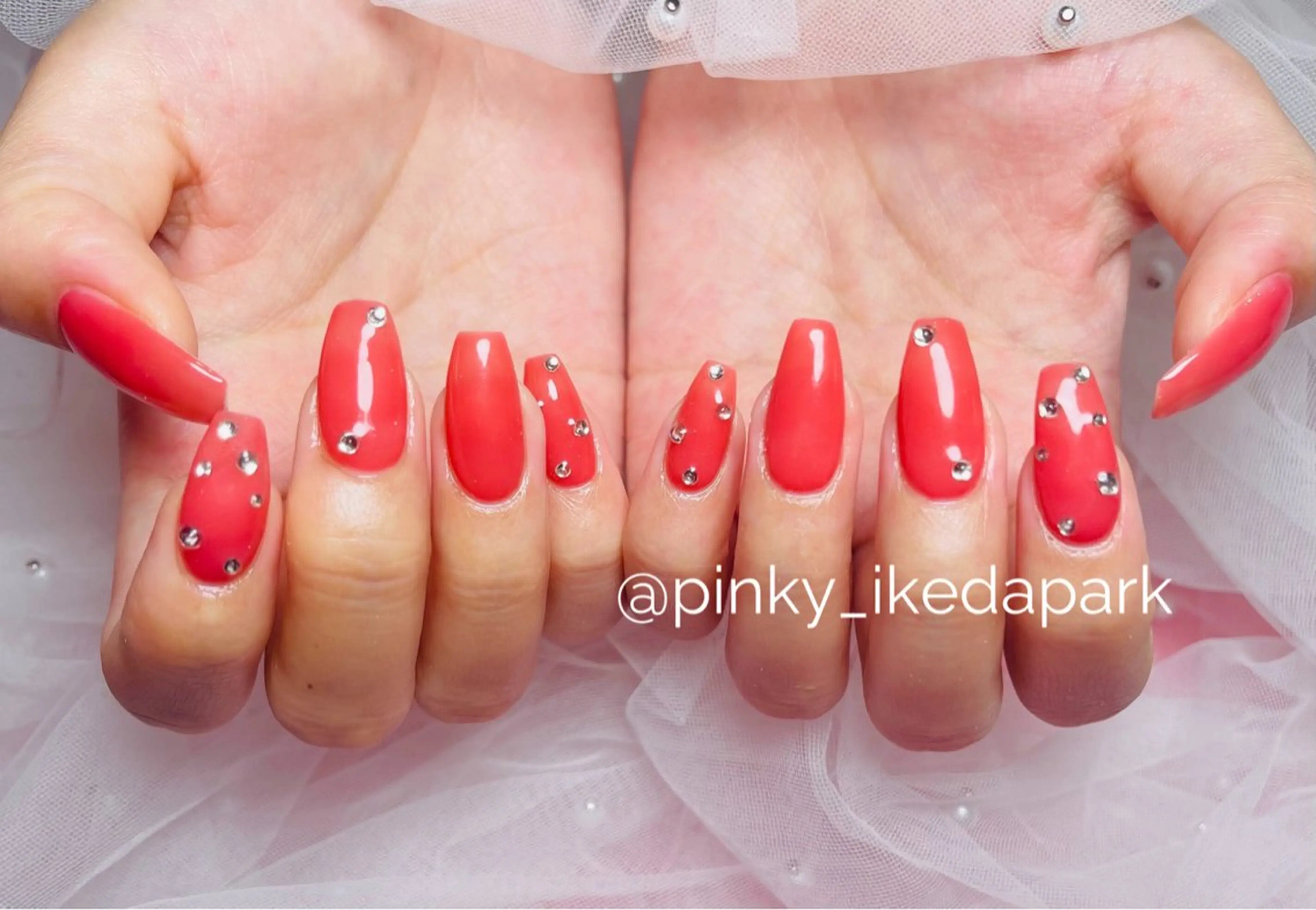 ネイル ハンドネイル ピンキー 池田公園店のネイルデザイン