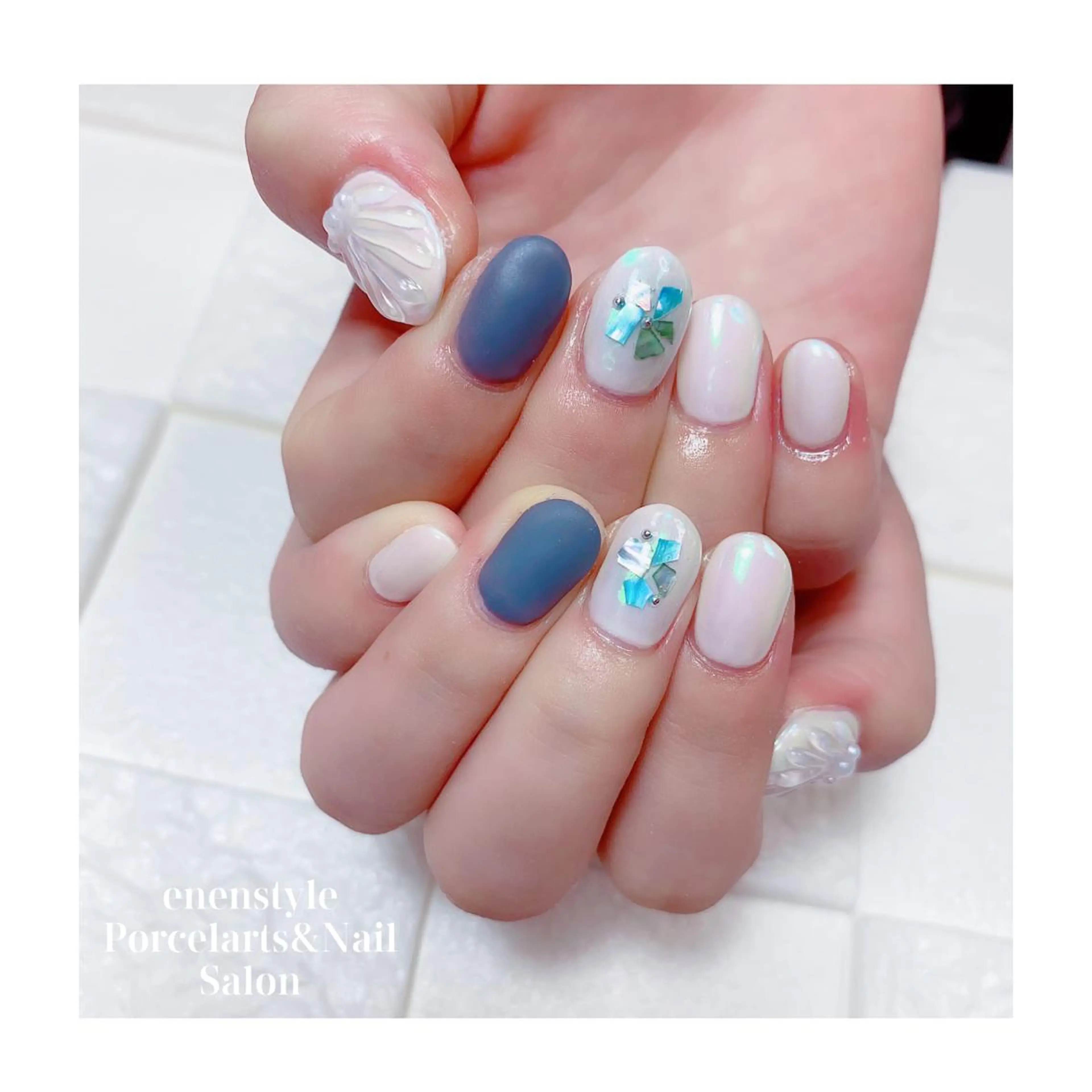 ミディアム ネイル ジェルネイル ニュアンスネイル オフィスネイル ワンカラーネイル パラジェル ハンドネイル 👑enen style👑のネイルデザイン