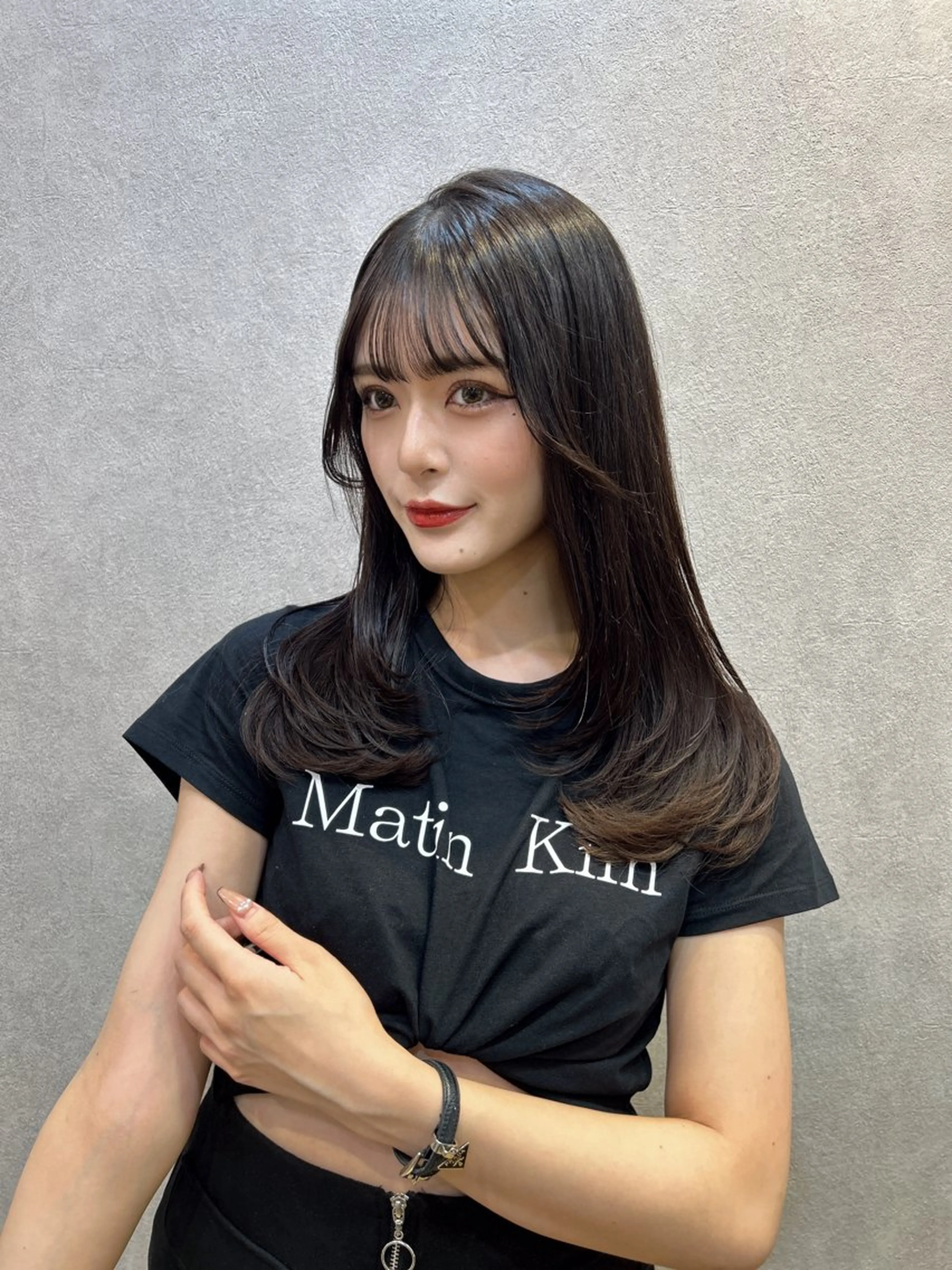 セミロング カラー ヘアアレンジ 黒髪 韓国風ヘア レイヤーカット 🩷韓国ヘア/ヨシン モリ🩷Maikaのヘアスタイル