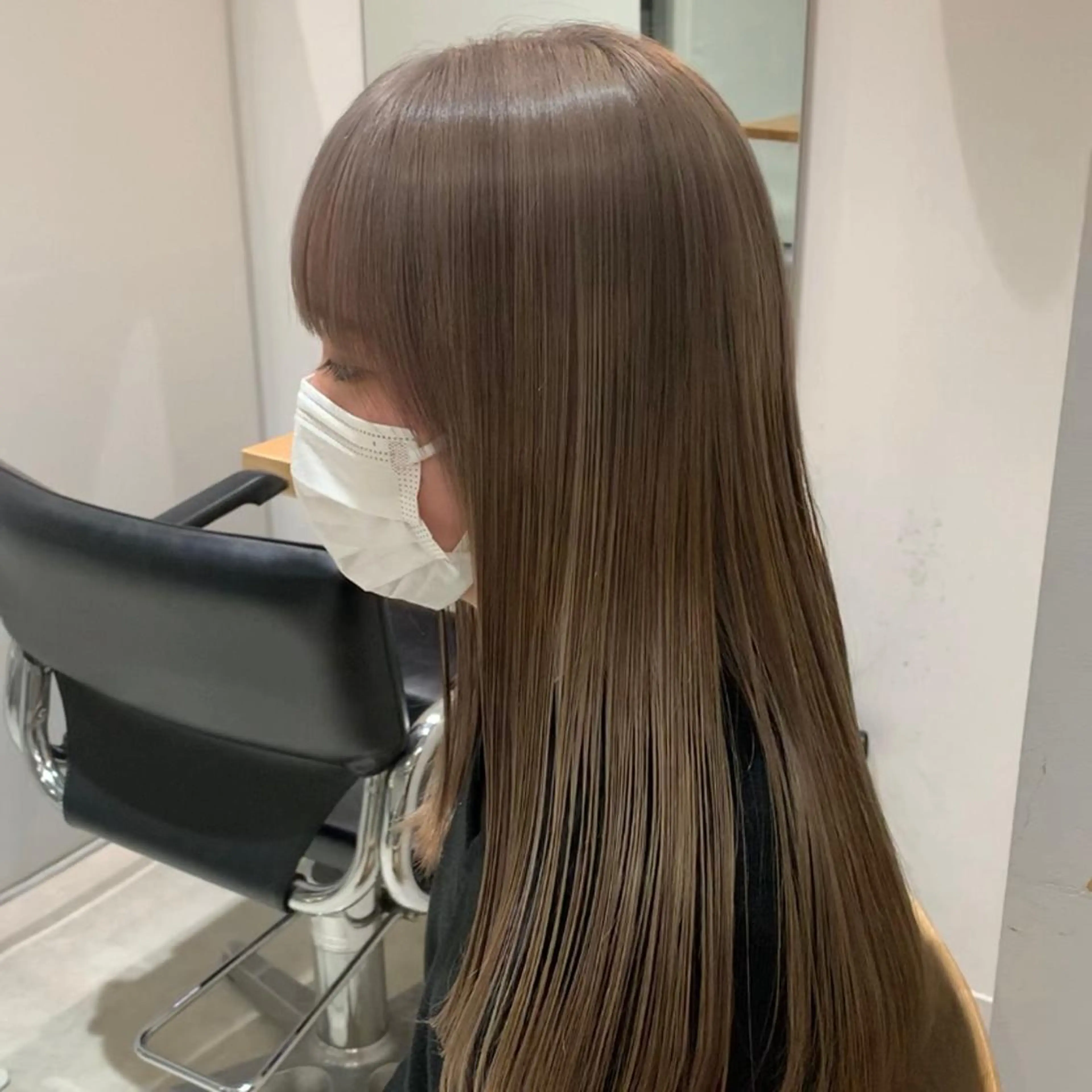 ミディアム カラー カット ヘアカラー トリートメント れい🫧 ハイトーン特化のヘアスタイル