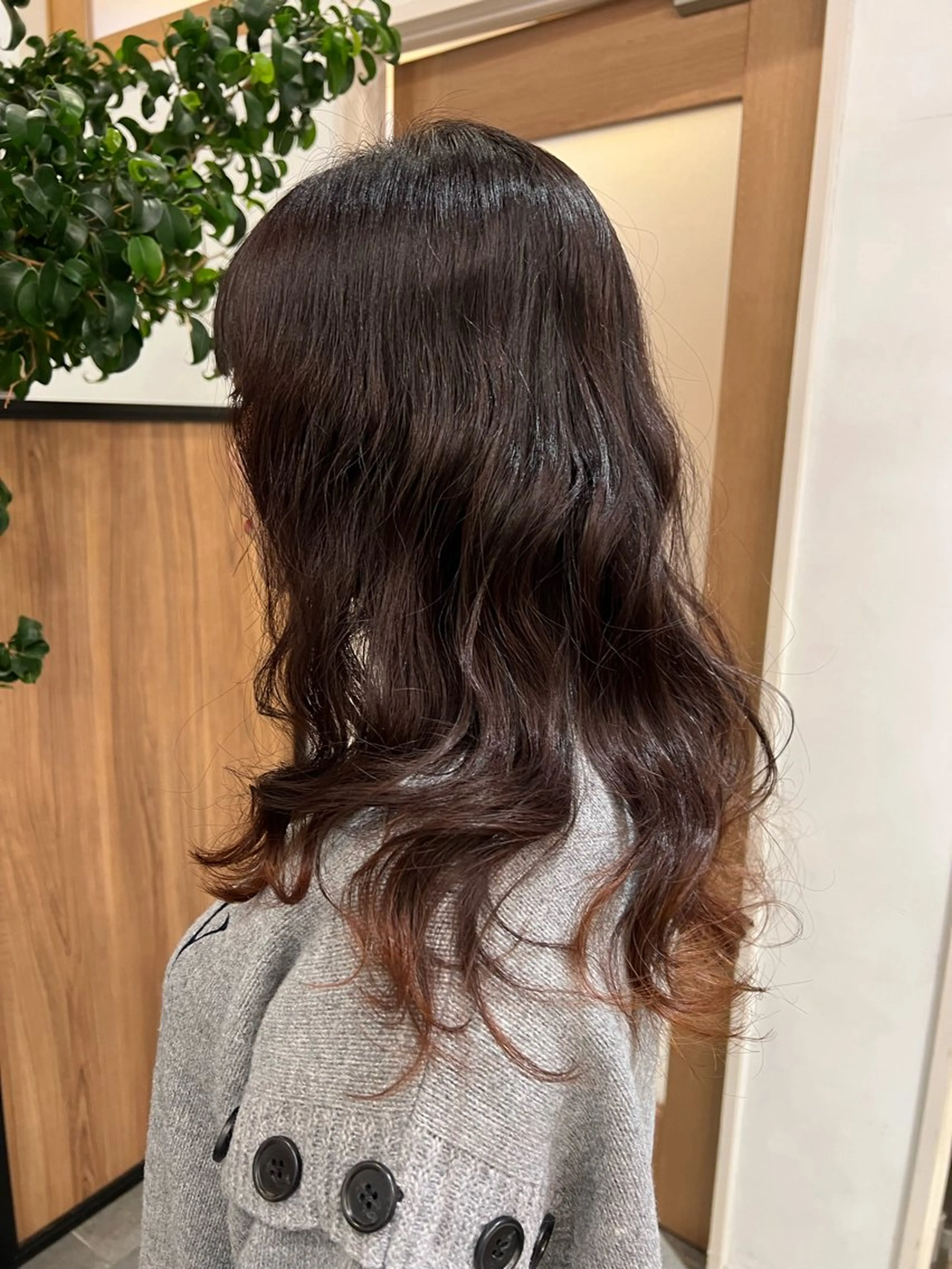 ミディアム 村中 逸紀のヘアスタイル