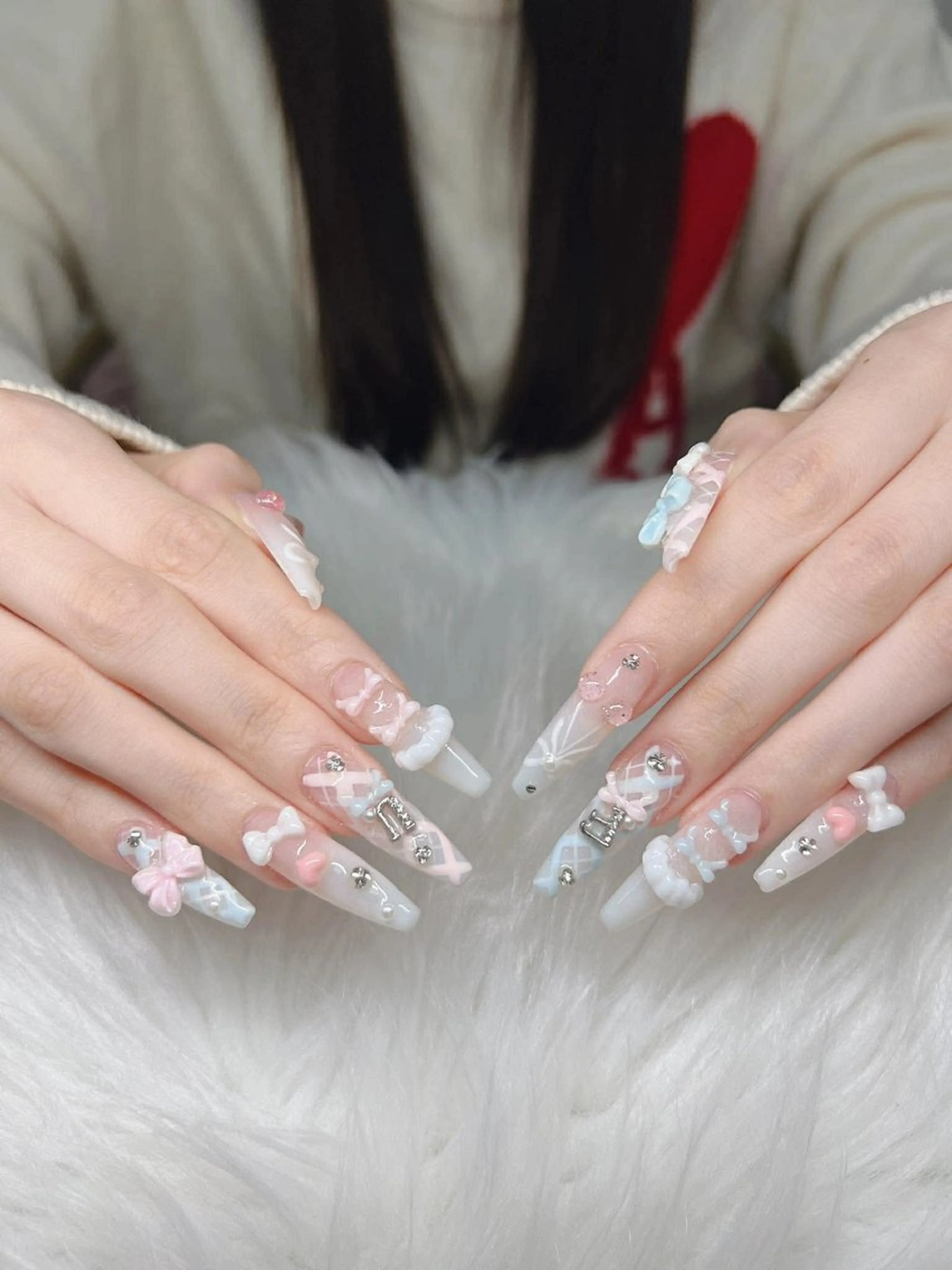 ネイル 長さ出し グラデーション 卒業式 キラキラネイル マグネットネイル ハンドネイル Lee Nailsのネイルデザイン
