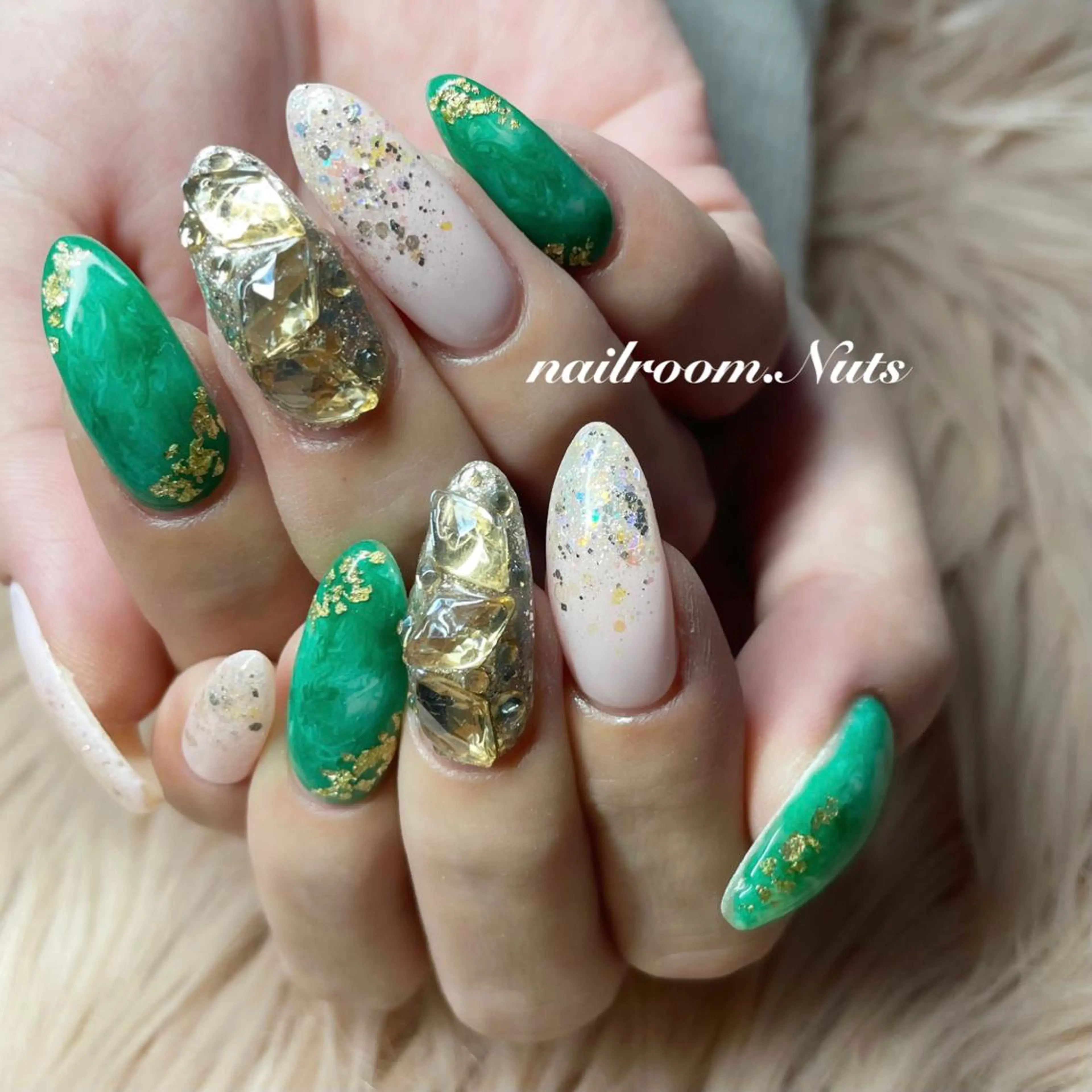 ネイル nailsalon Nutsのネイルデザイン