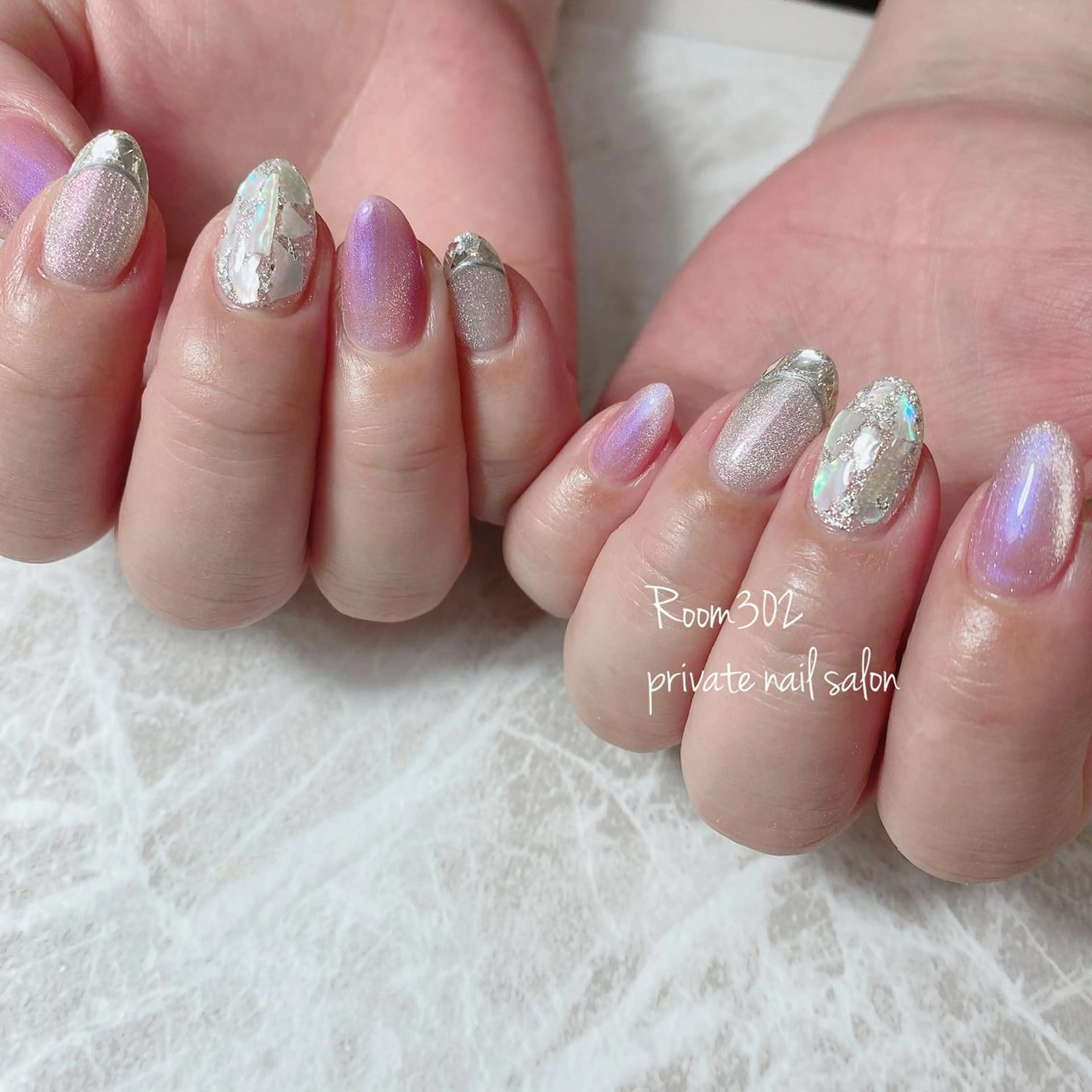 ネイル マグネットネイル Room 302のネイルデザイン