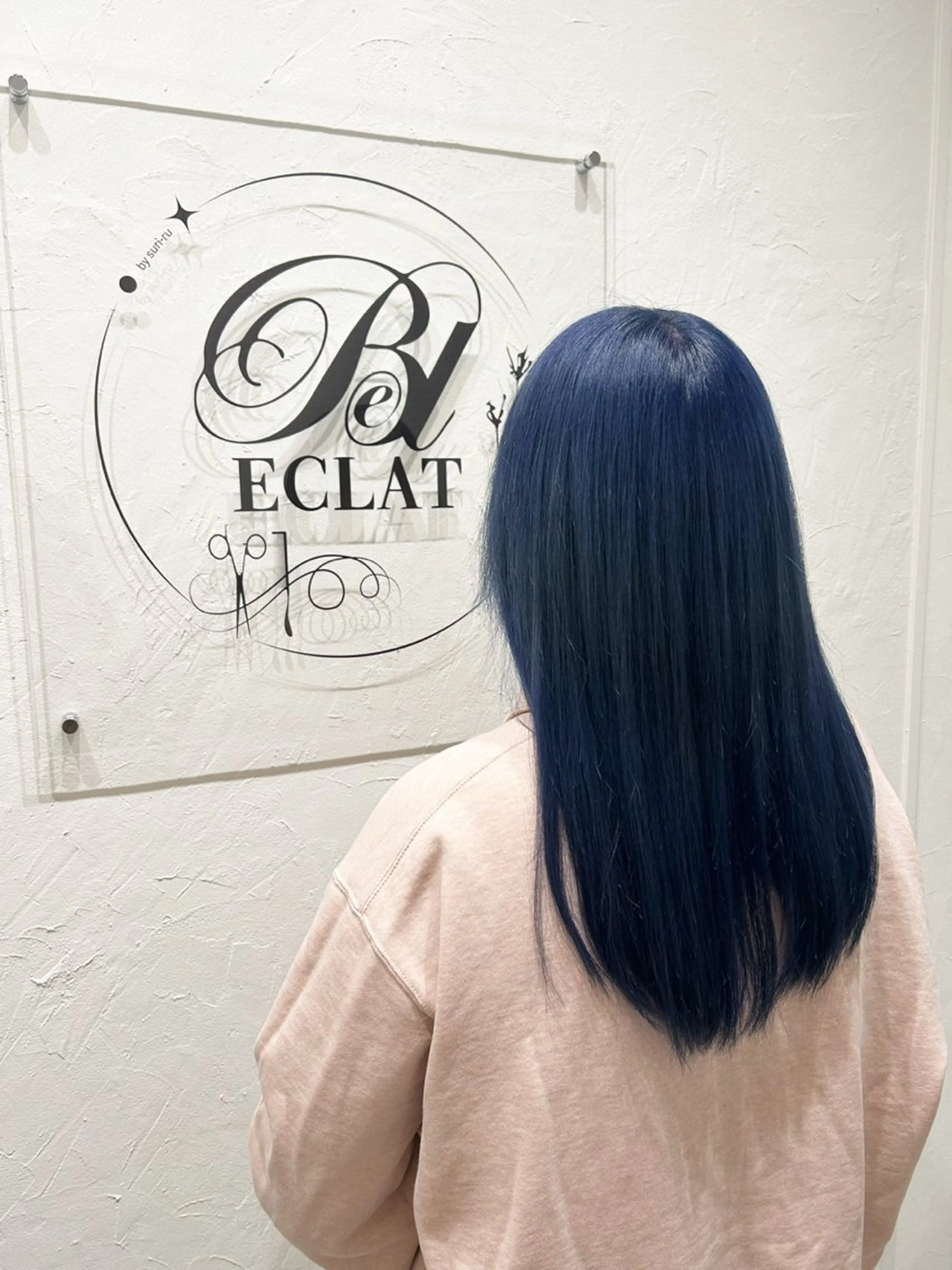 カラー 稲井 裕美のヘアスタイル