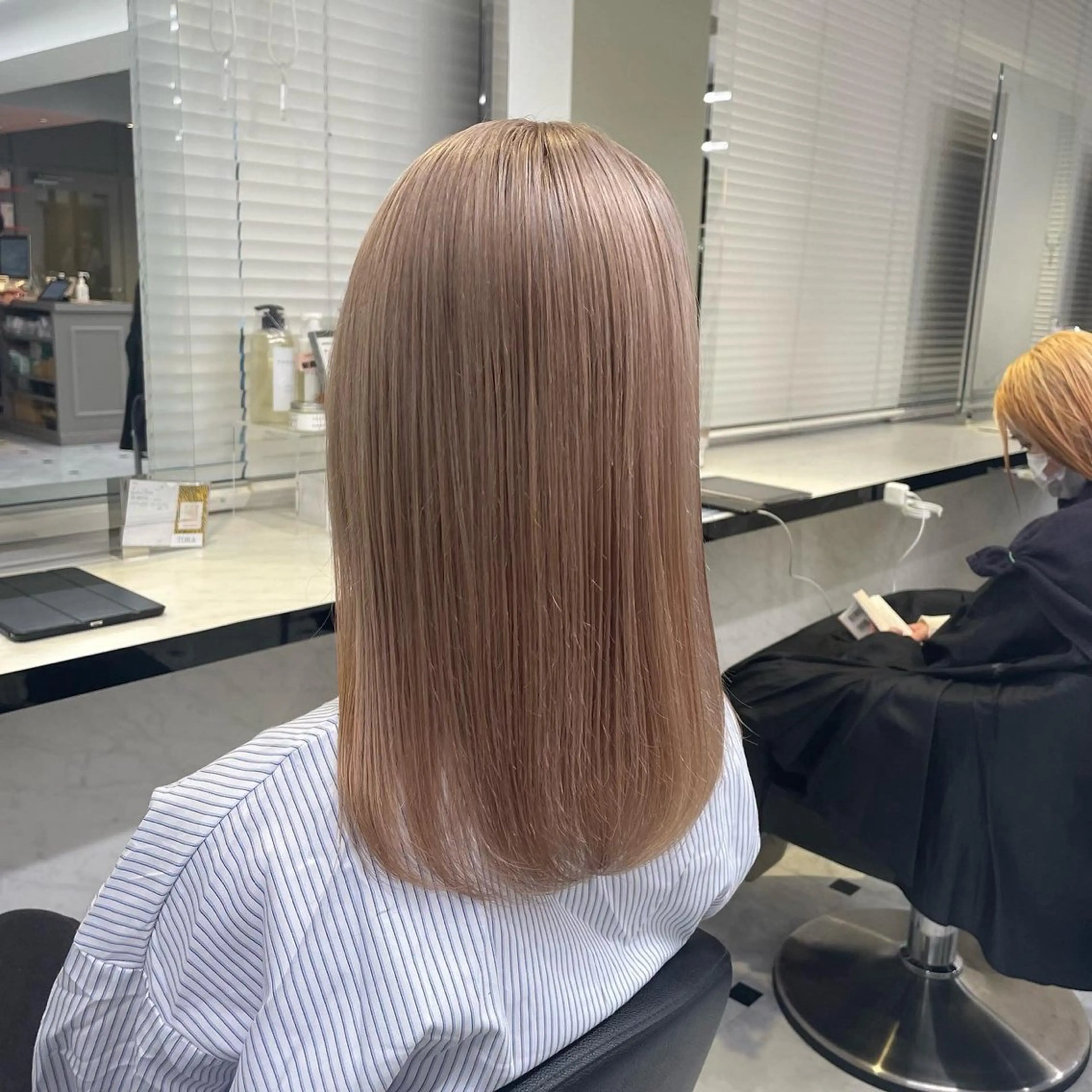 セミロング カラー ヘアアレンジ 韓国レイヤー＆ピンク 艶髪🩶maikoのヘアスタイル