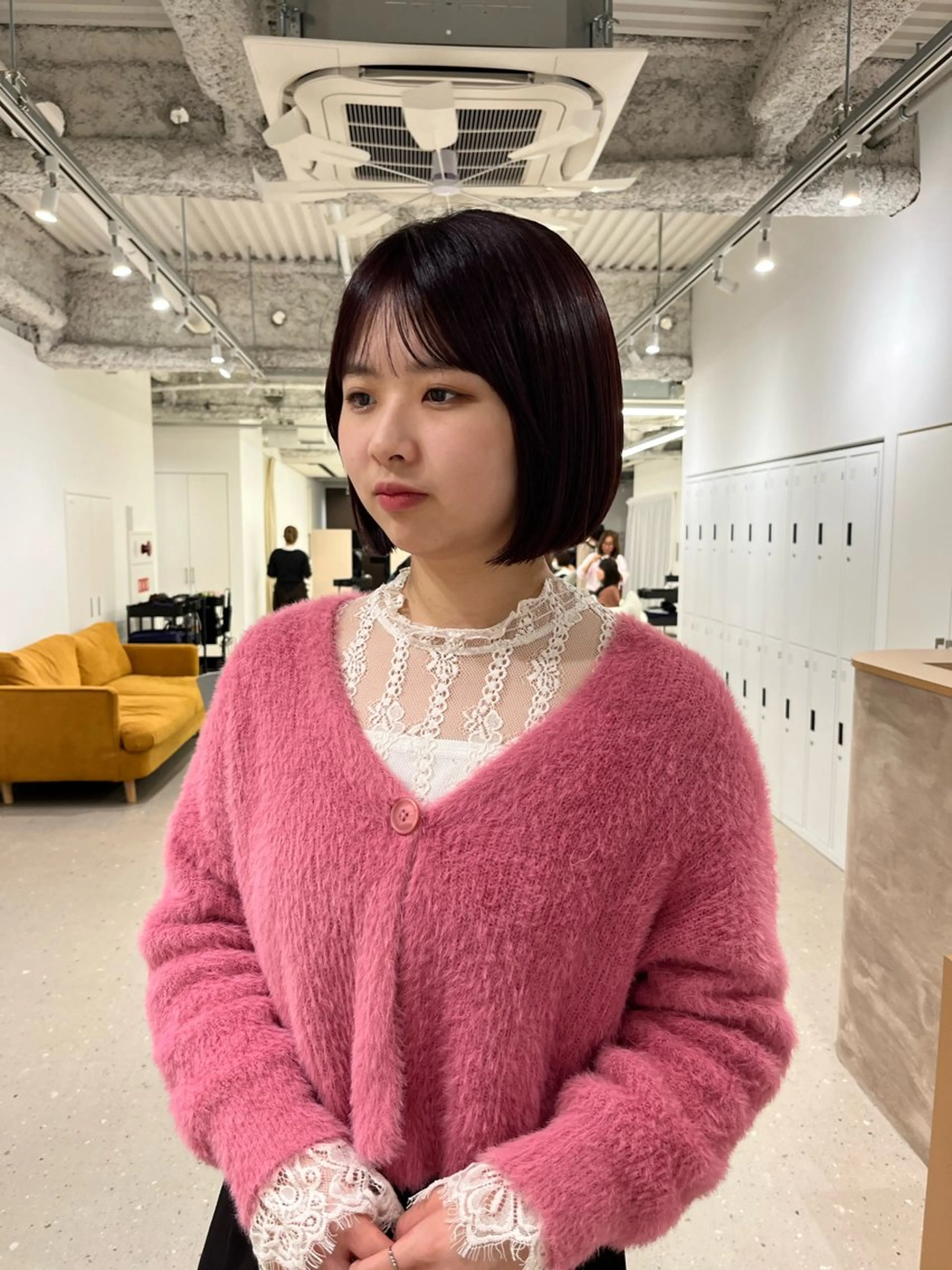 ミディアム カラー ミディアムパーマ ブリーチ 透明感カラー ダブルカラー ハイライトカラー 小顔カット/ 透明感カラー/阪本桃のヘアスタイル