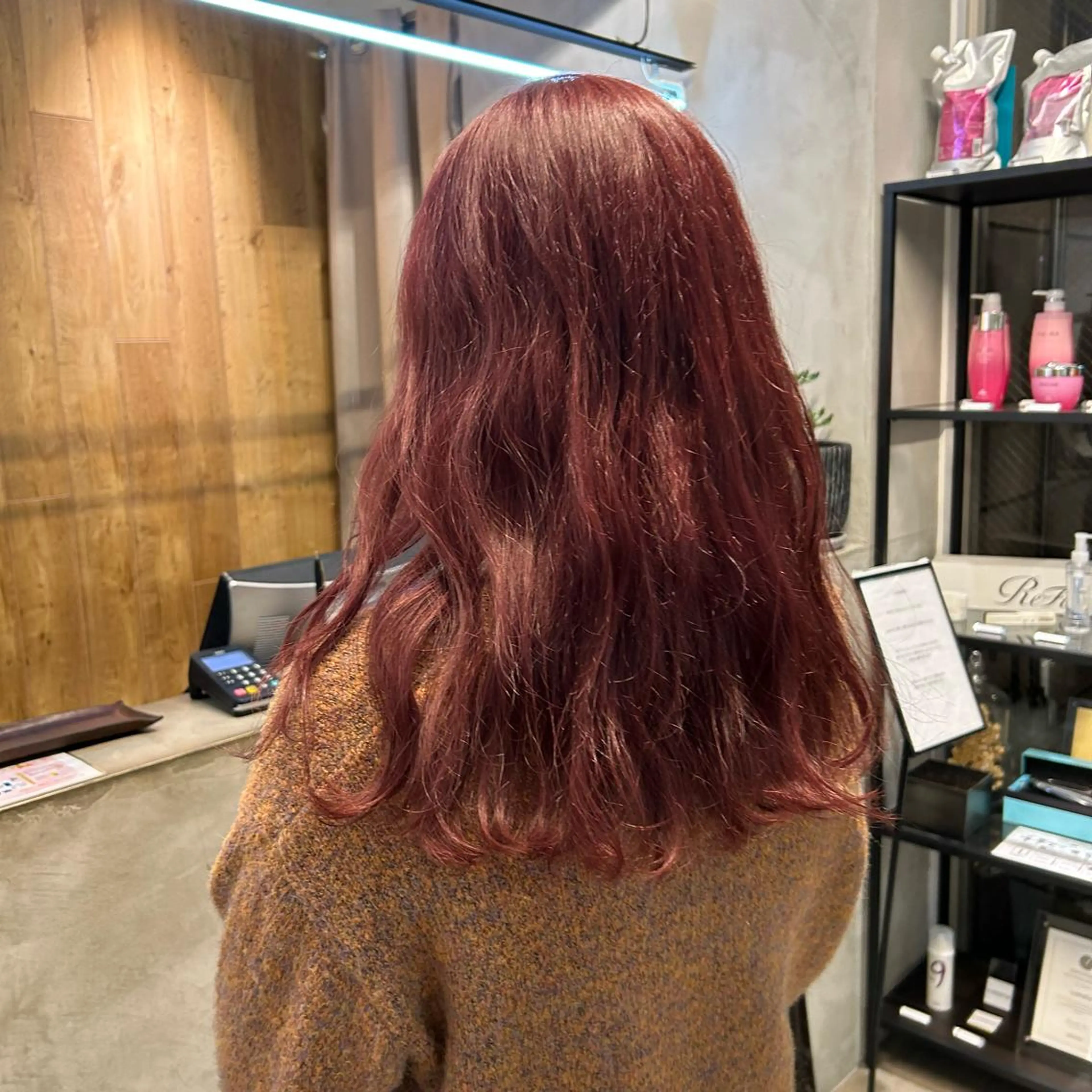 セミロング カラー レッドカラー ヘアカラー じゅわっと暖色カラー 🍊Moemiのヘアスタイル