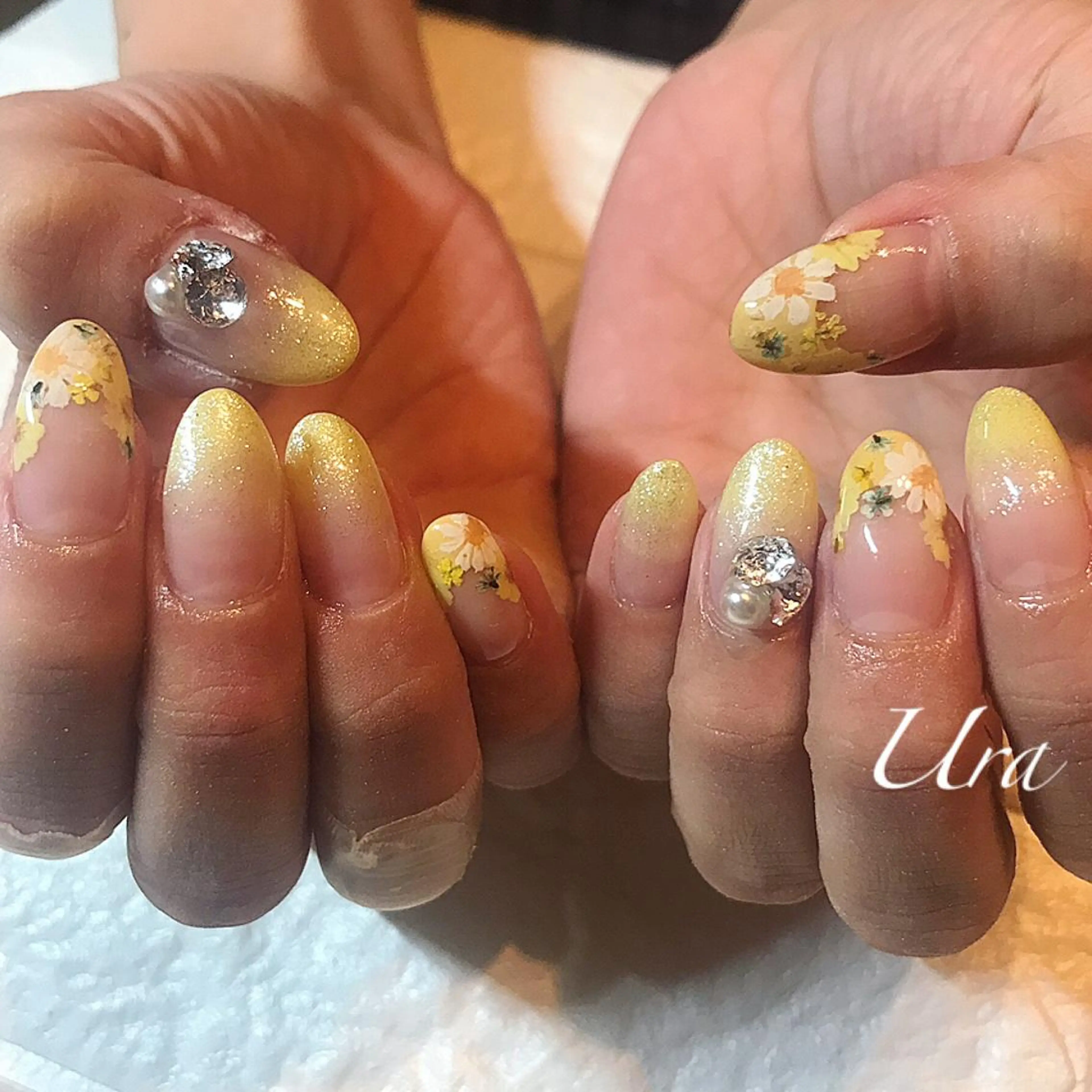 ネイル UrakoNail 《nail》のネイルデザイン