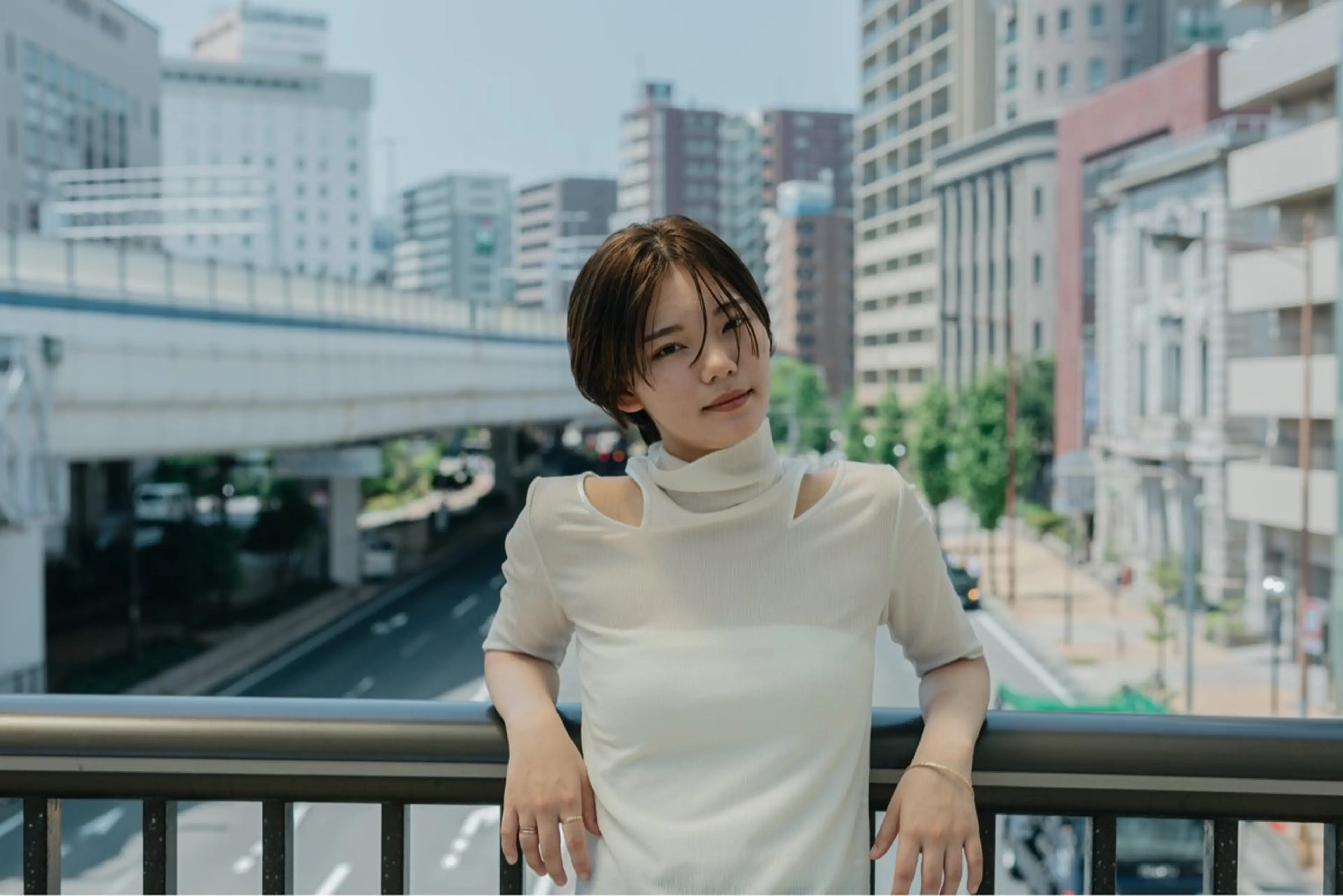 ショート カラー ツジガキ ユウスケのヘアスタイル