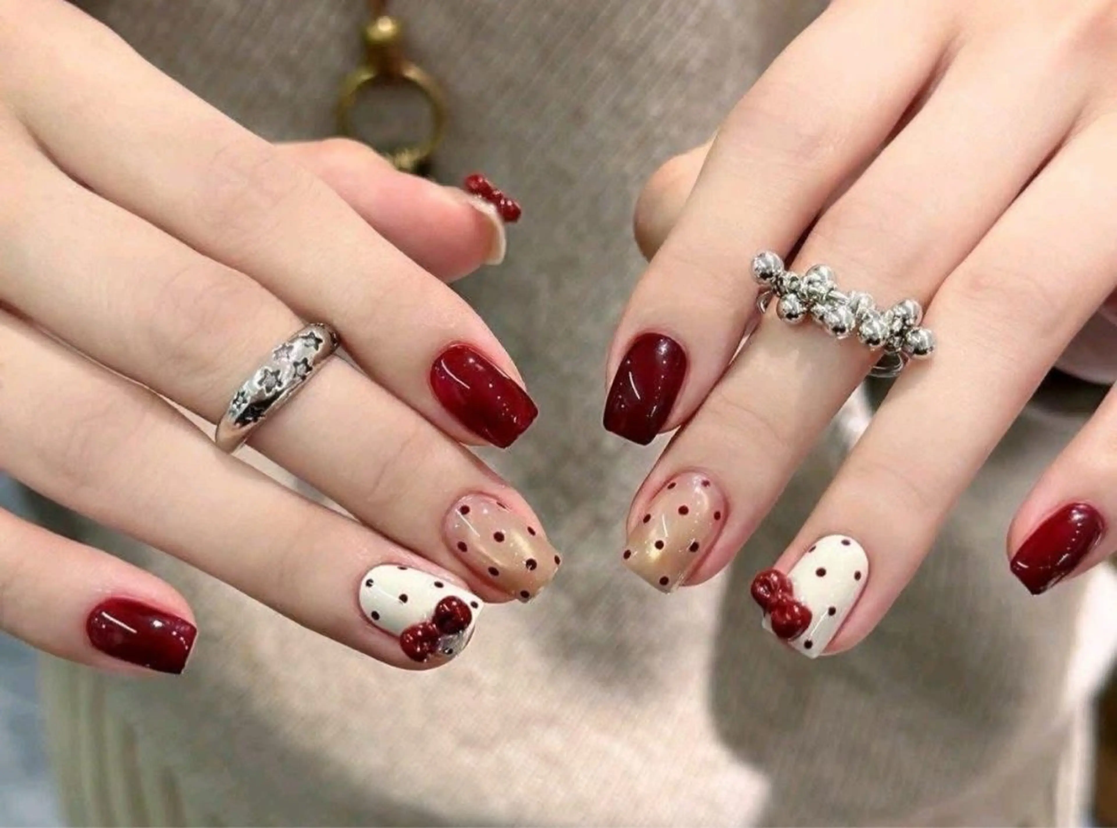 ネイル ハンドネイル 🎀PG🩵 ネイルサロンのネイルデザイン