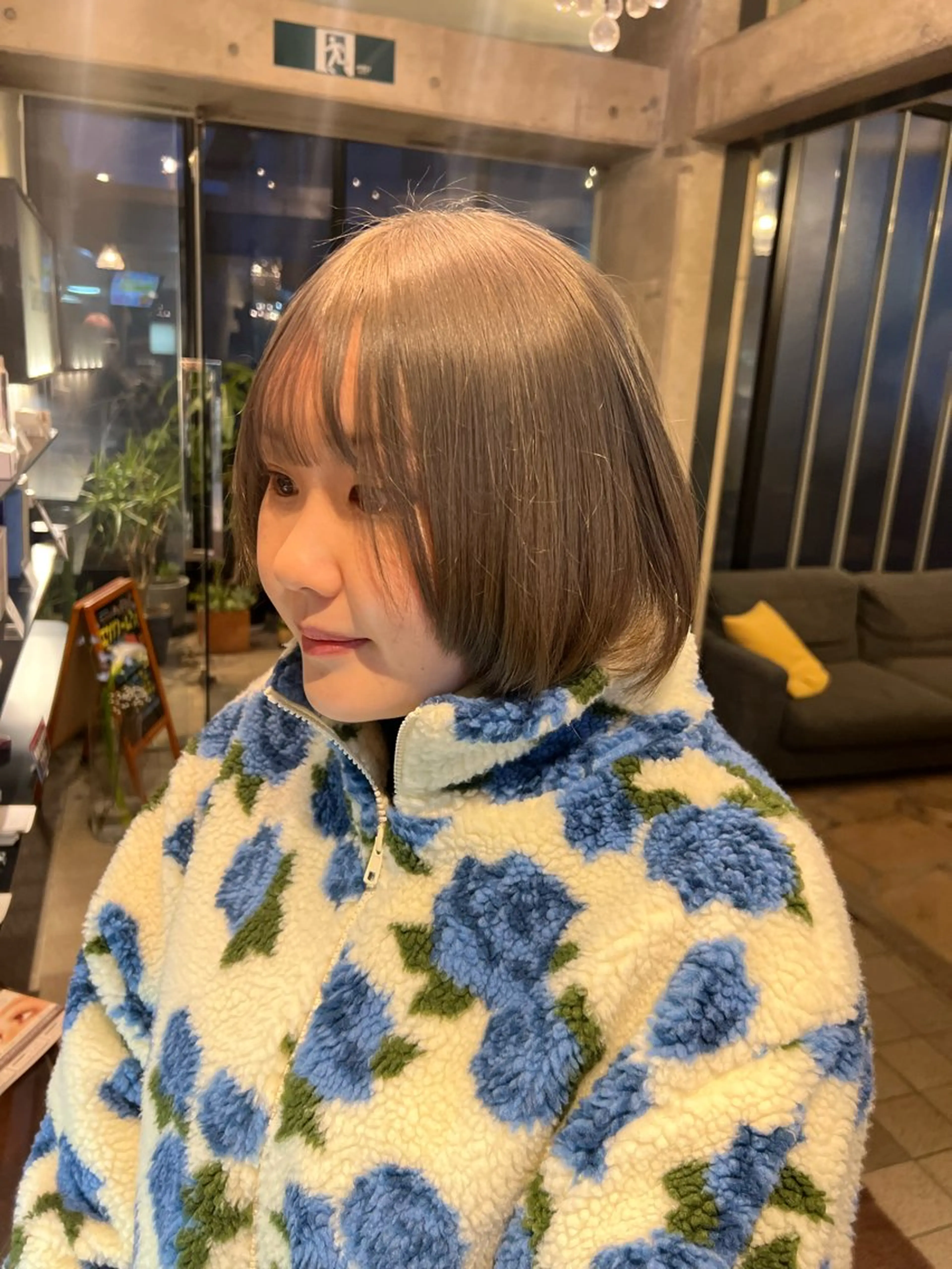 カラー 只野 真衣のヘアスタイル