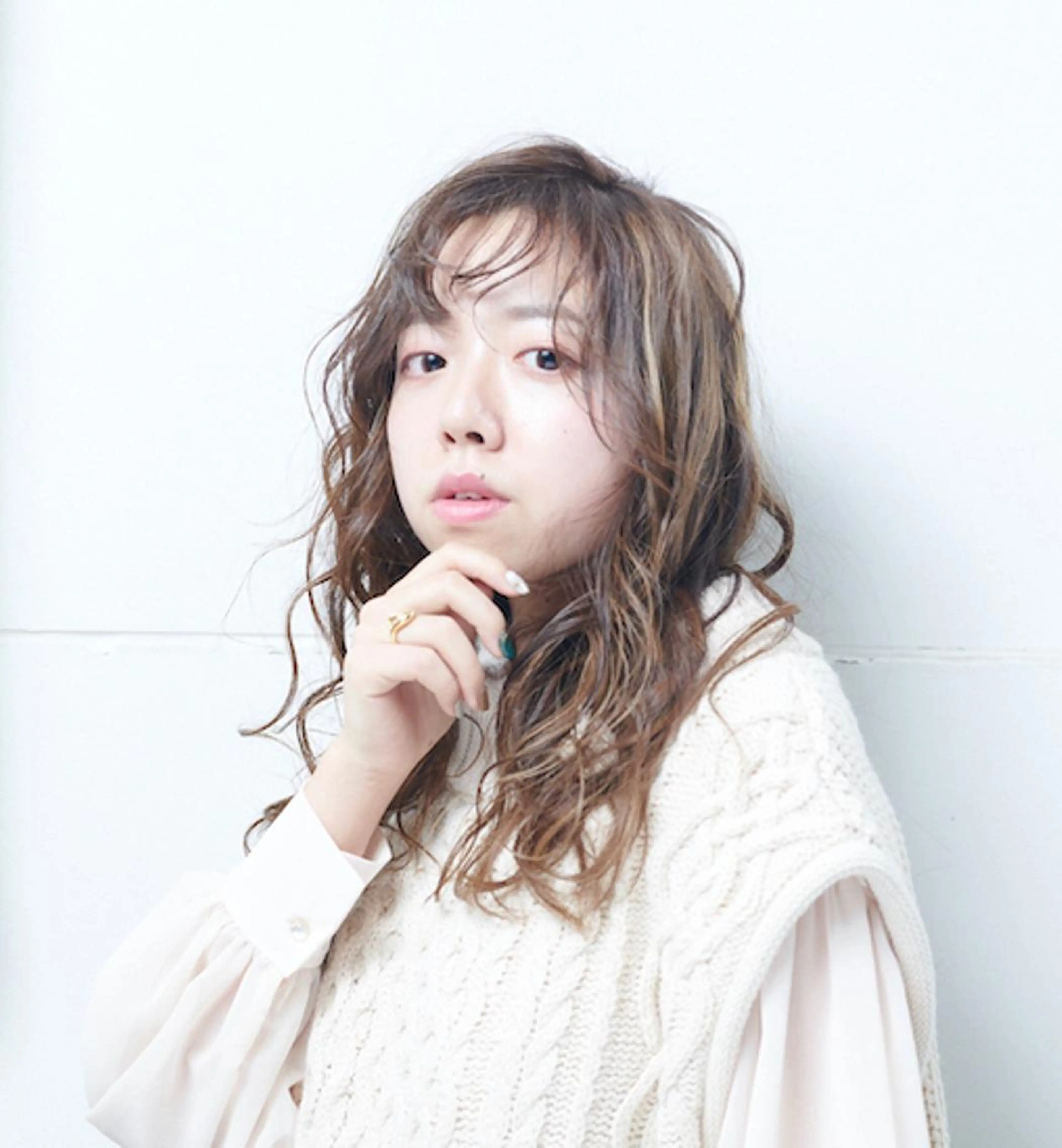 ロング 勝沼 佑季のヘアスタイル