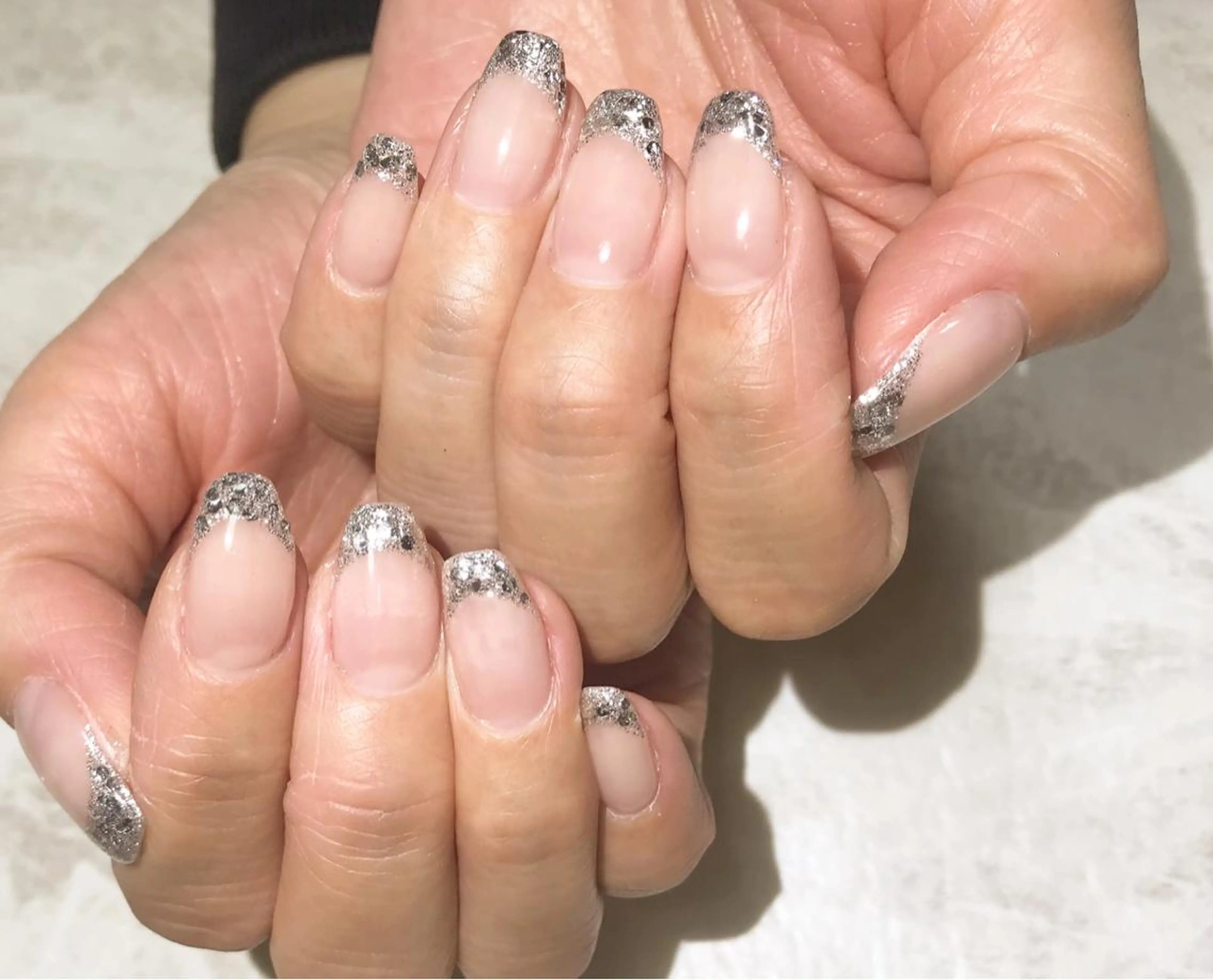 ネイル フットネイル フレンチネイル ラメ(グリッター) ニュアンスネイル シルバー ネイル フフラ所属・nail fufla ♡yamane♡のネイルデザイン