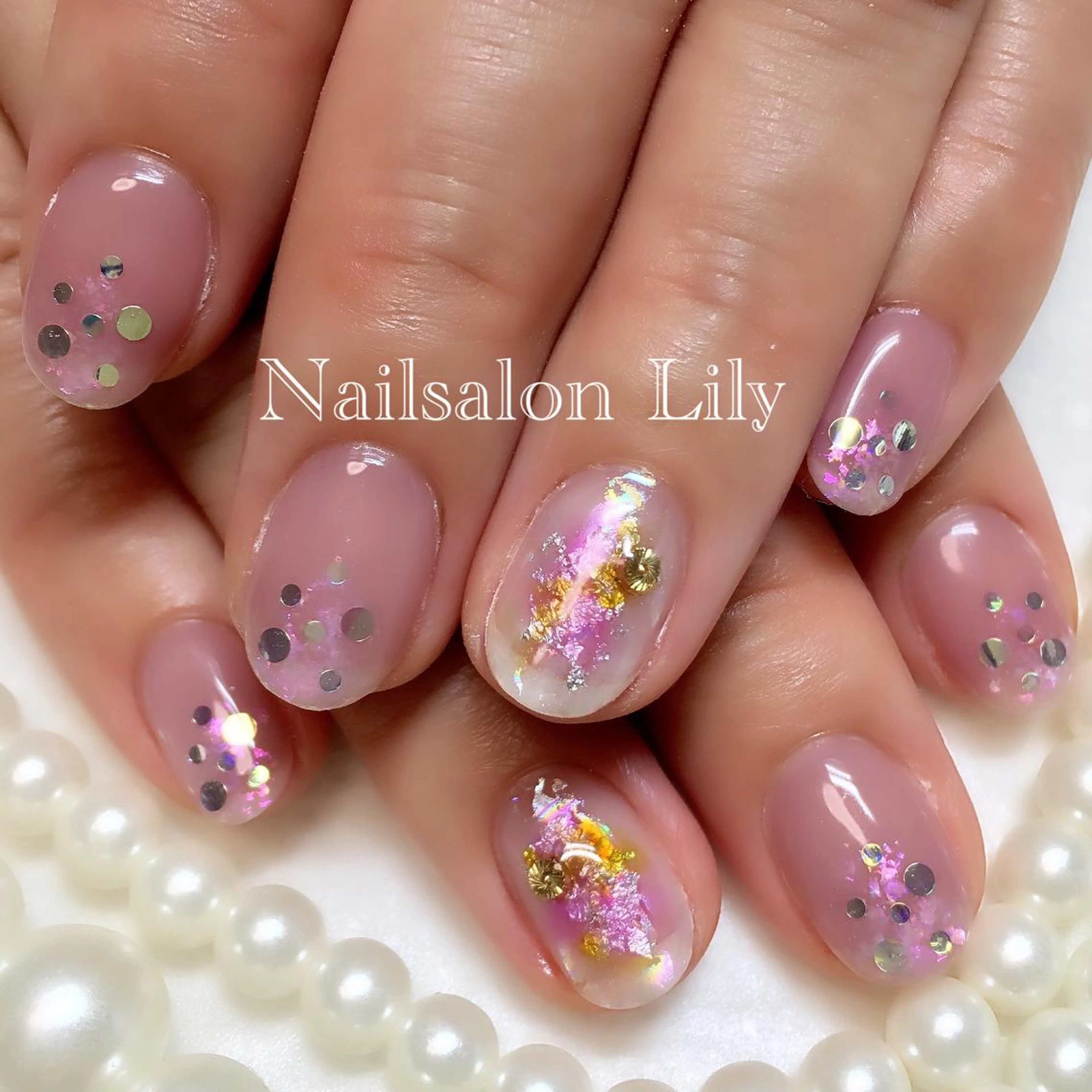 ネイル キラキラネイル Lily*nail 🌻Mii🌻のネイルデザイン