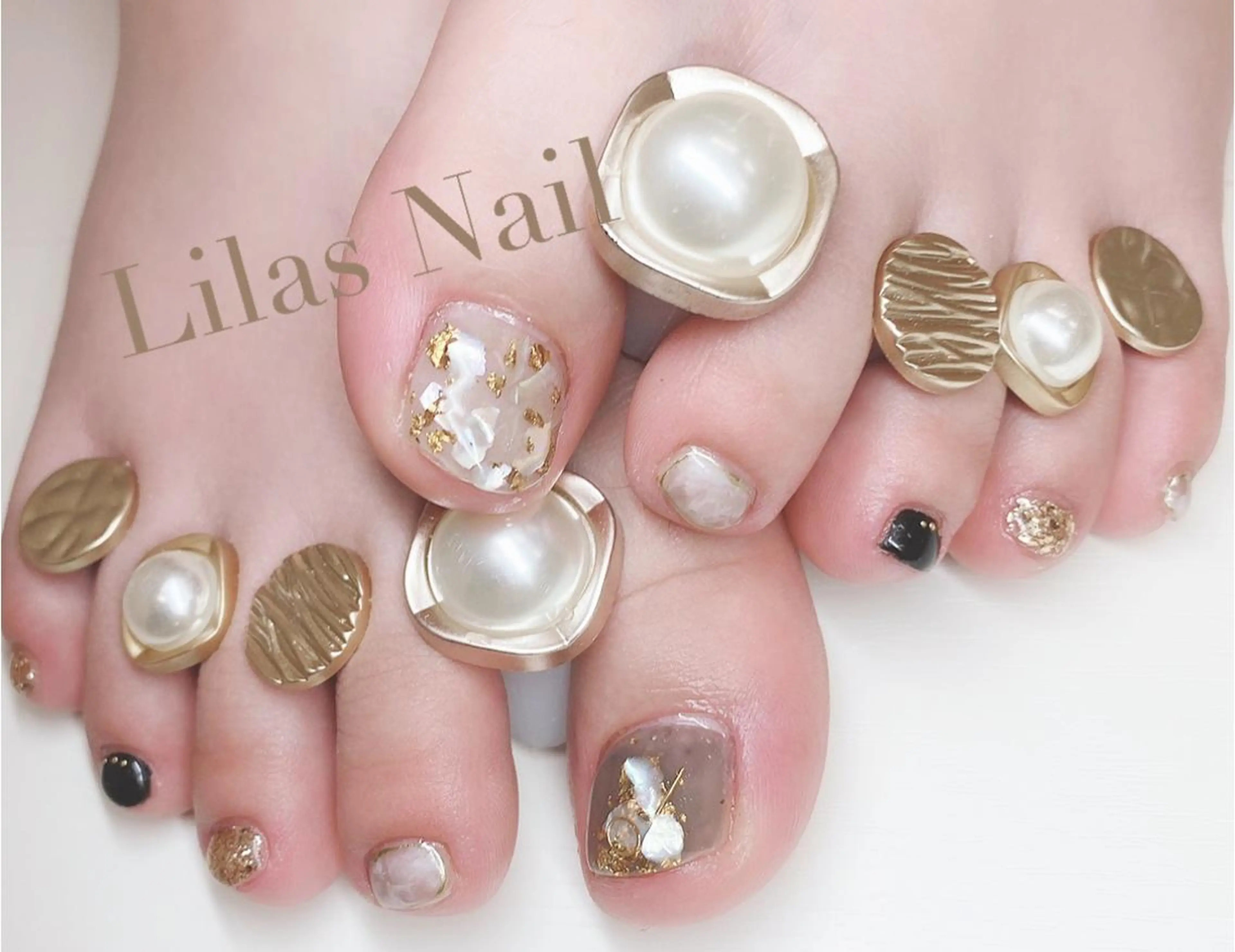 ネイル フットネイル ジェルネイル ハードジェル ロングネイル ニュアンスネイル Lilas Nailのネイルデザイン