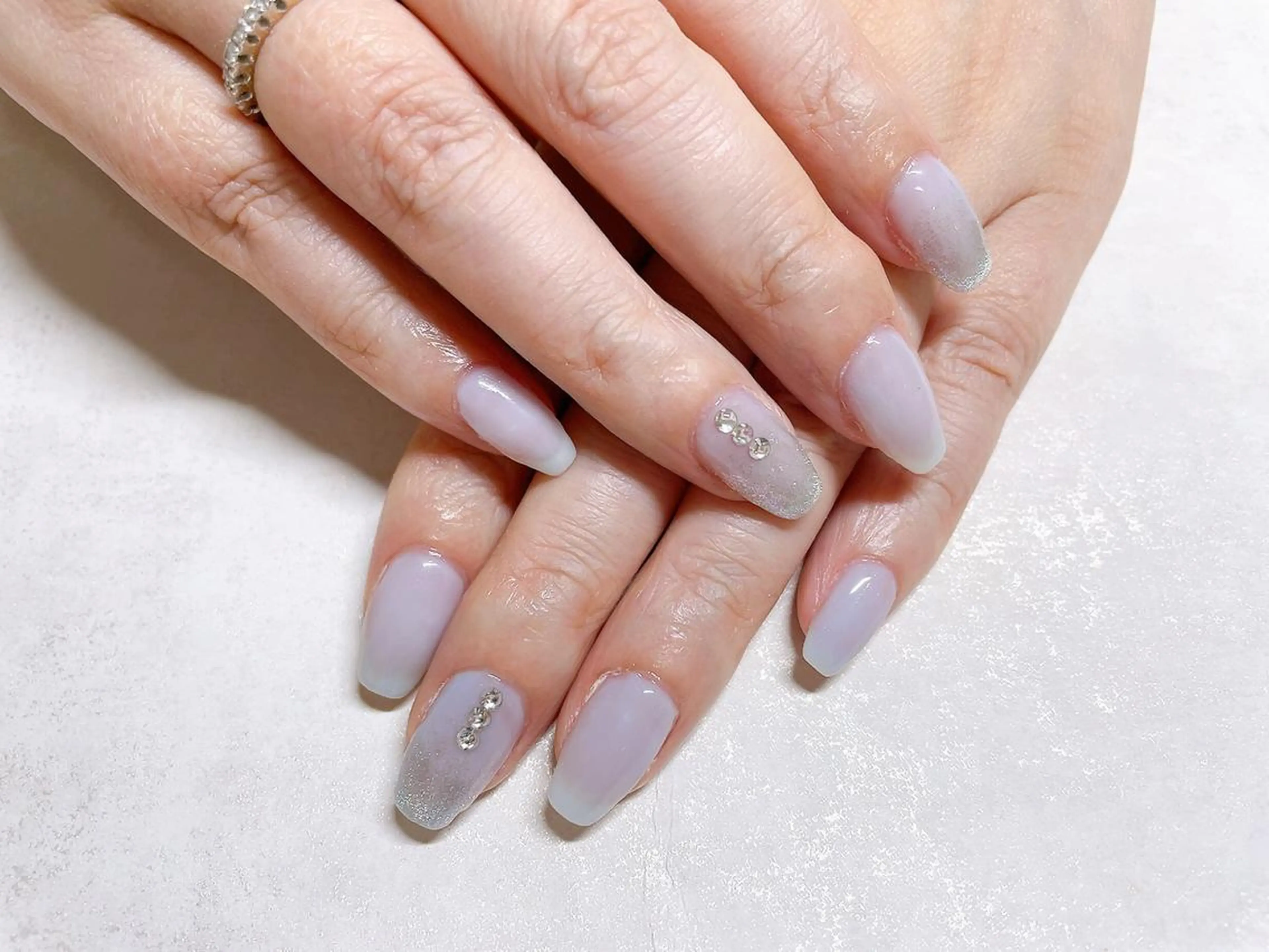 ネイル オーロラネイル フラワーネイル フットネイル フレンチネイル ジェルネイル mogunail &blowのネイルデザイン