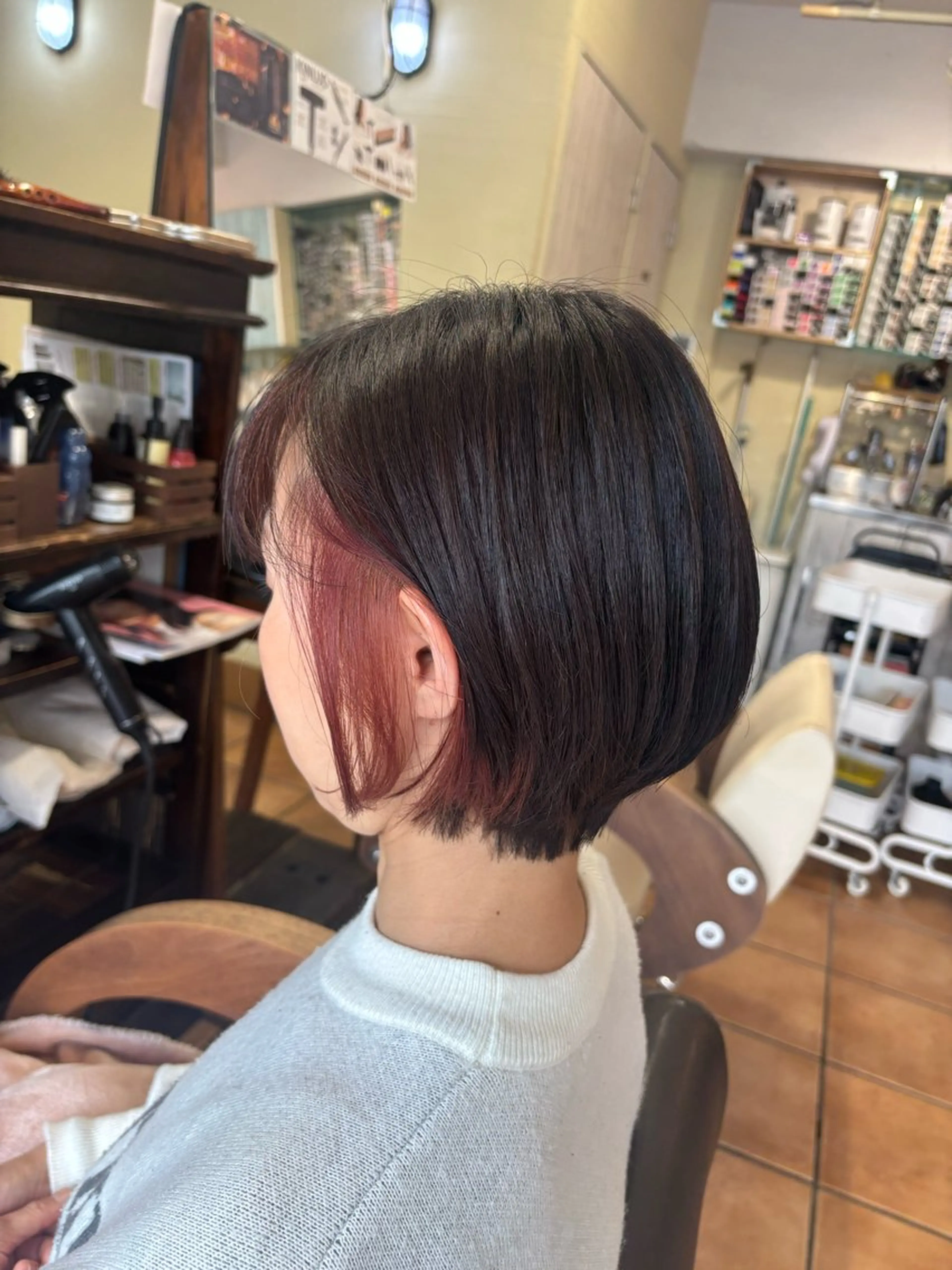 ショート カラー つばた みゆ🦋のヘアスタイル